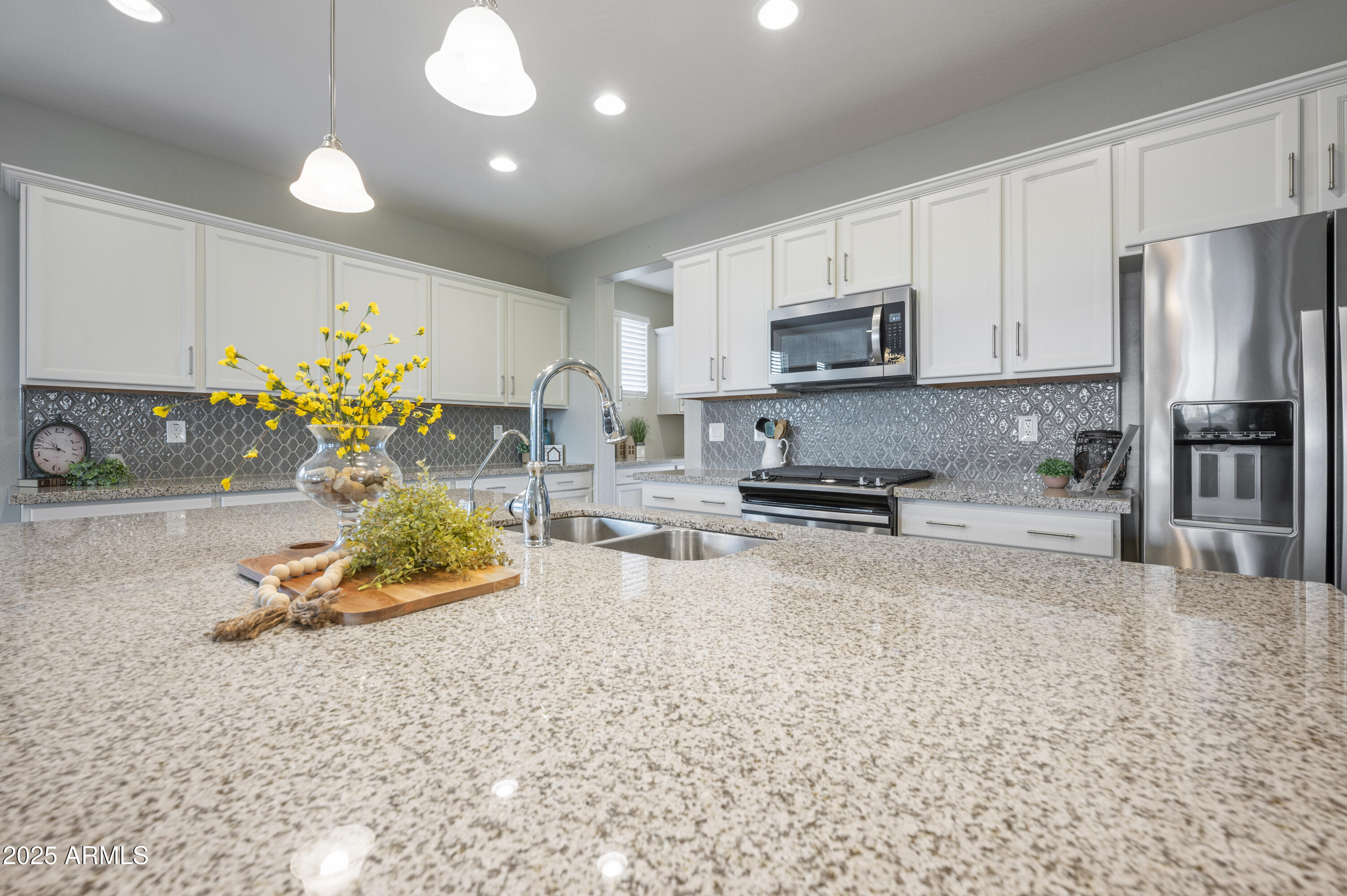Mesa, Arizona, 85212, United States, 2 Bedrooms Bedrooms, ,Residential,For Sale,1705290