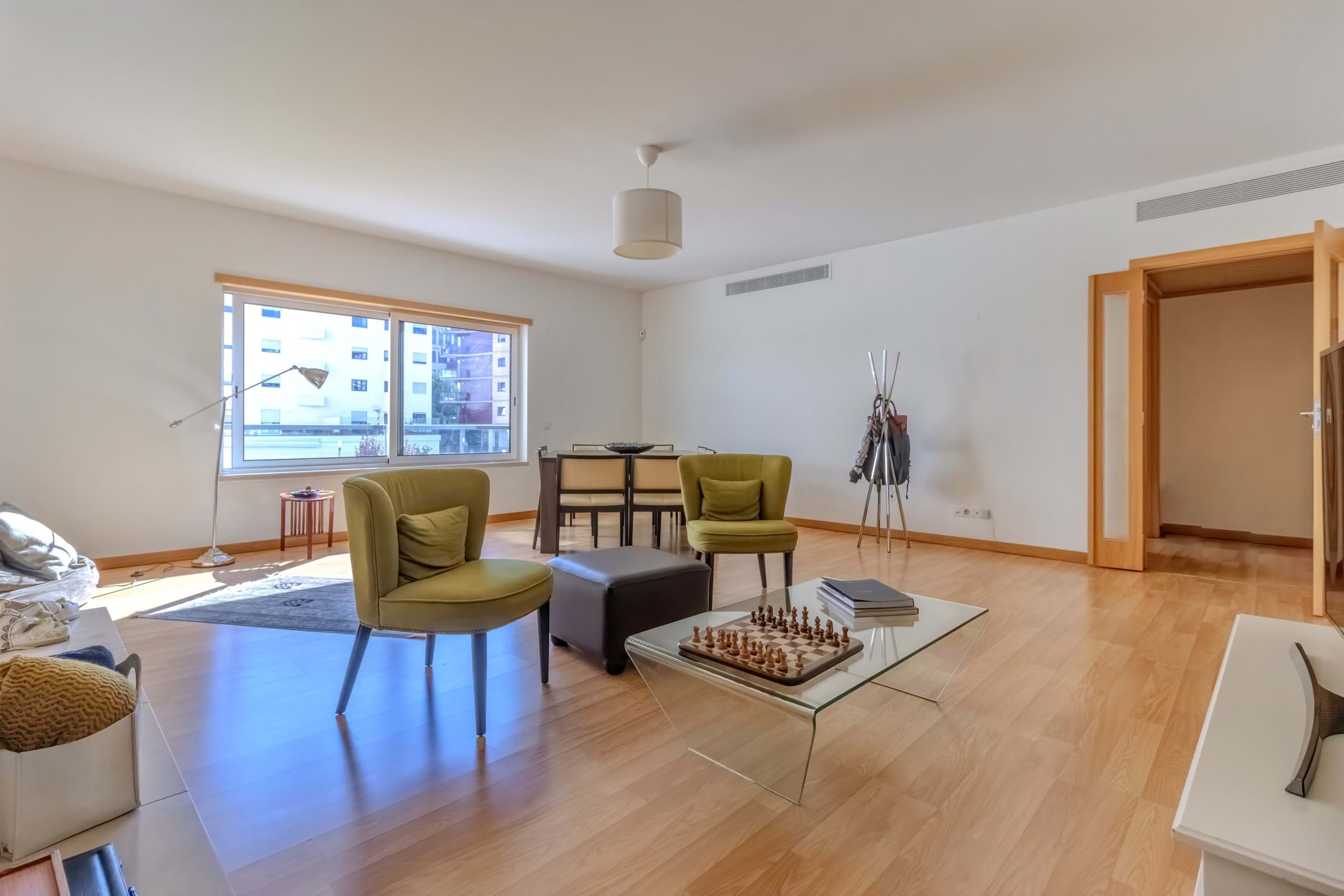 Lisboa, Lisbon, 1990-296, PT, 3 Bedrooms Bedrooms, ,3 BathroomsBathrooms,Residential,For Sale,1699182