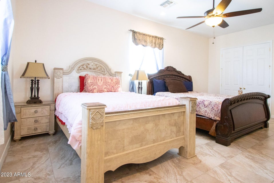 Witmann, Arizona, 85361, United States, 6 Bedrooms Bedrooms, ,3 BathroomsBathrooms,Residential,For Sale,1977429