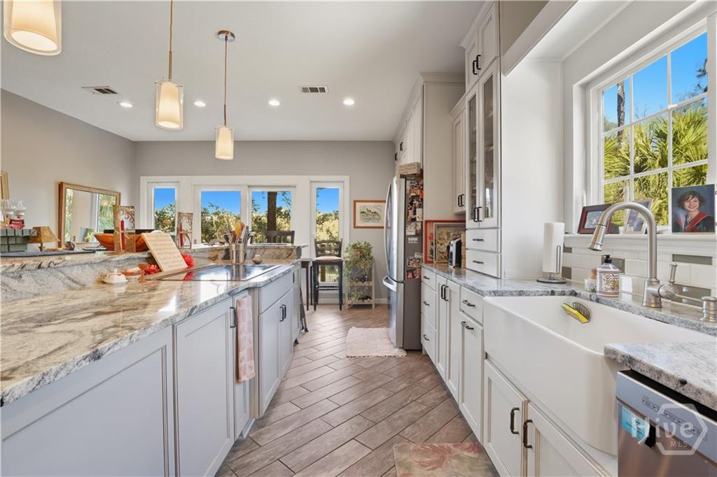 Savannah, Georgia, 31410, United States, 4 Bedrooms Bedrooms, ,3 BathroomsBathrooms,Residential,For Sale,1985758