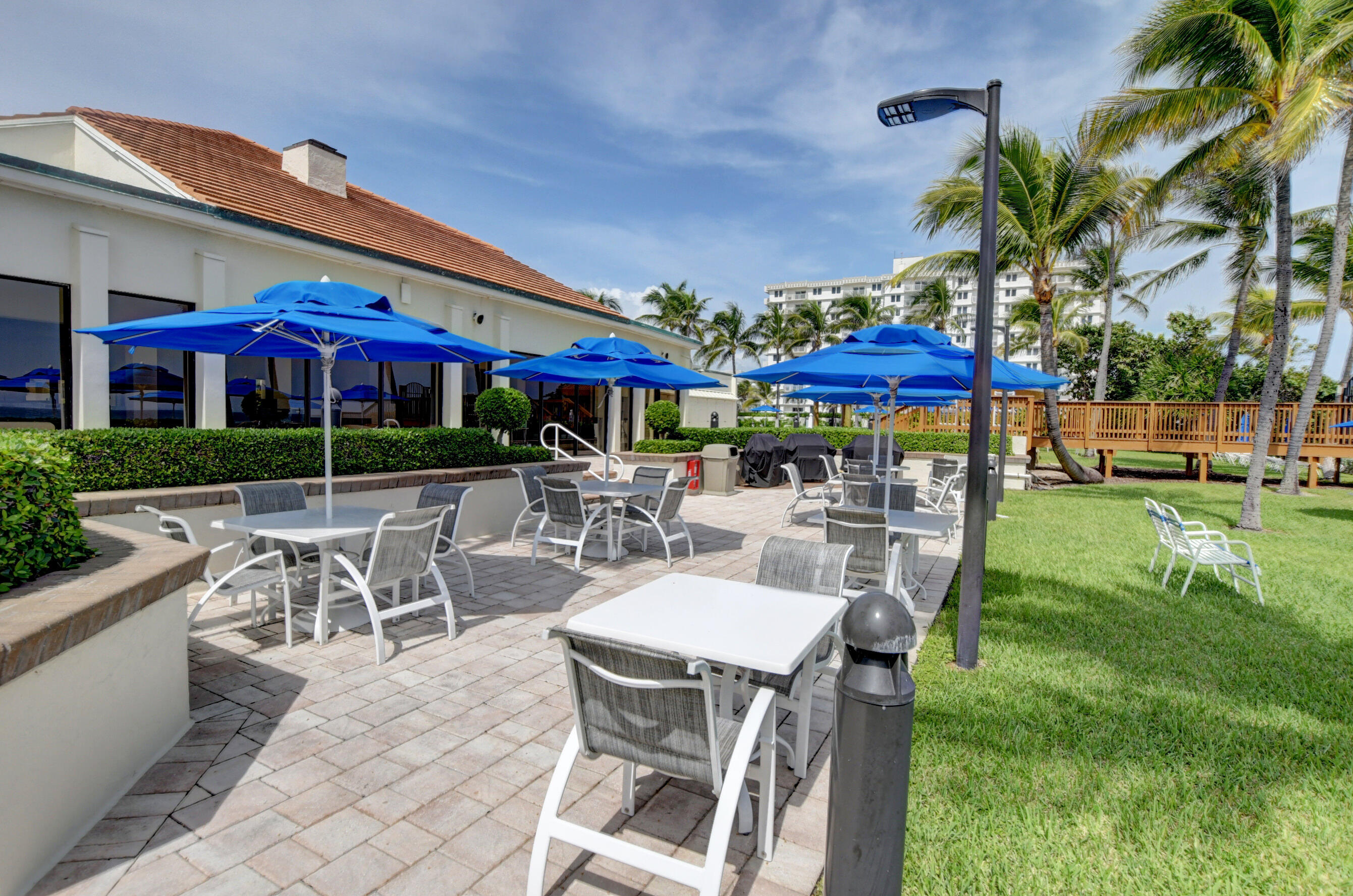 Highland Beach, Florida, 33487, United States, 2 Bedrooms Bedrooms, ,2 BathroomsBathrooms,Residential,For Sale,1907746