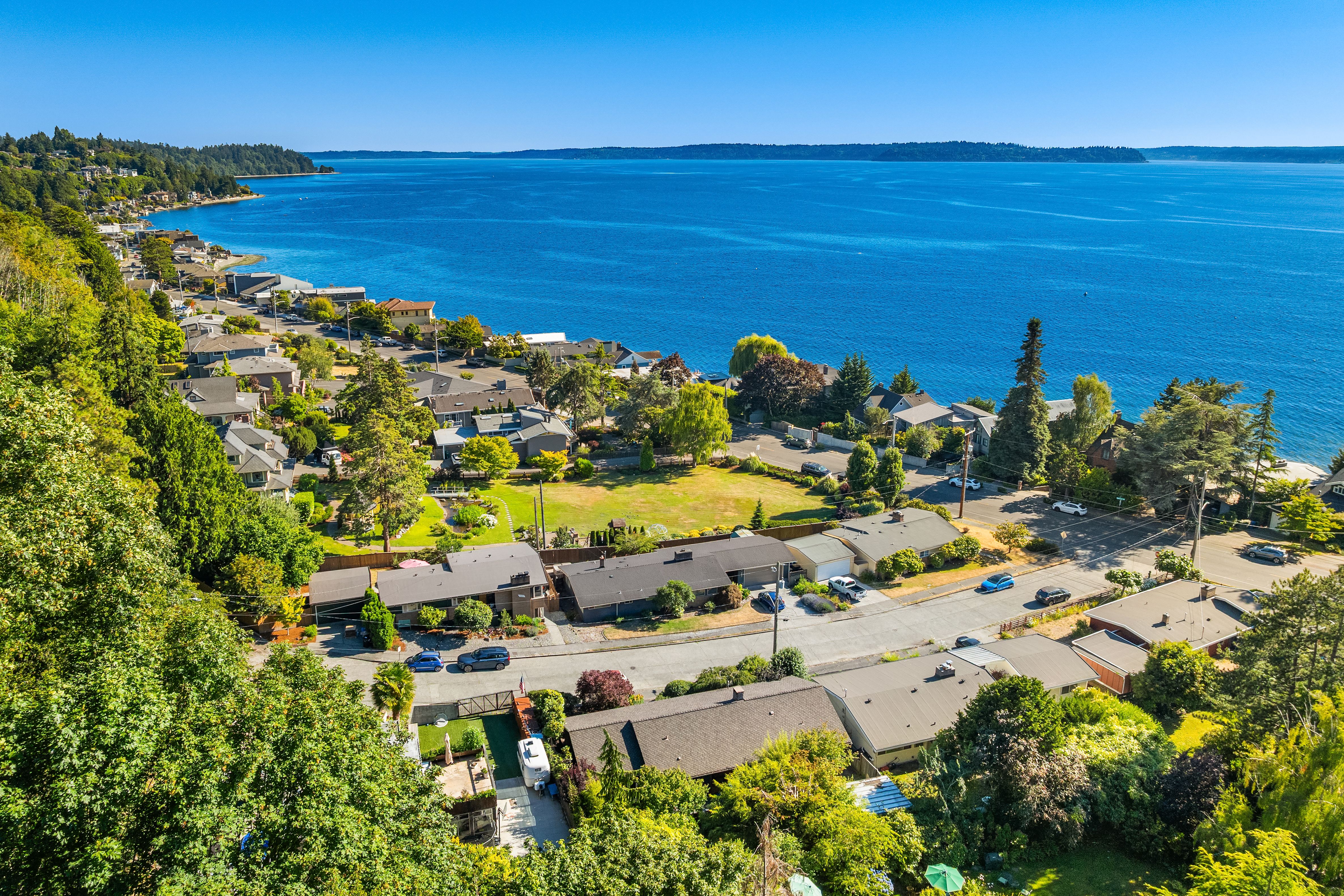  5414 SW Beach Drive Terr, Seattle, WA 98116 - 物件實景