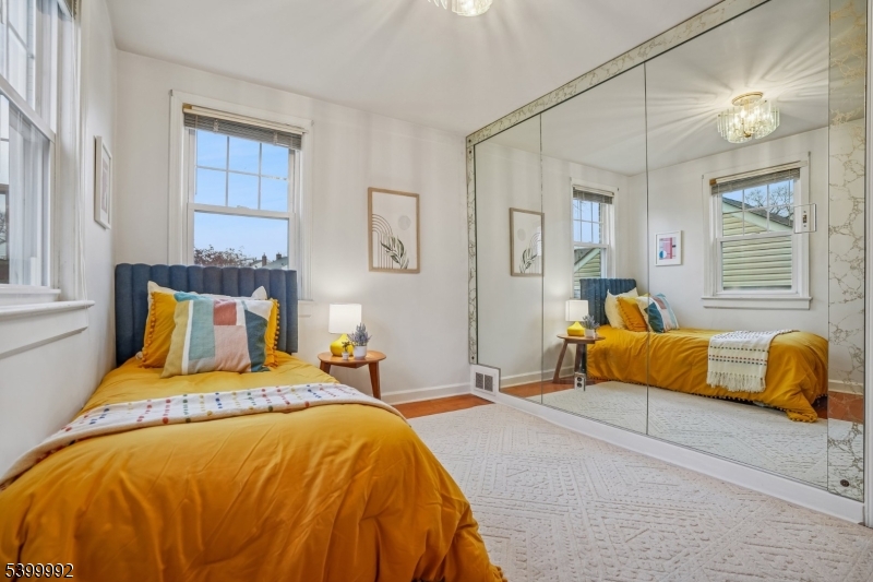 Union Twp., New Jersey, 07083, United States, 4 Bedrooms Bedrooms, ,2 BathroomsBathrooms,Residential,For Sale,2001957