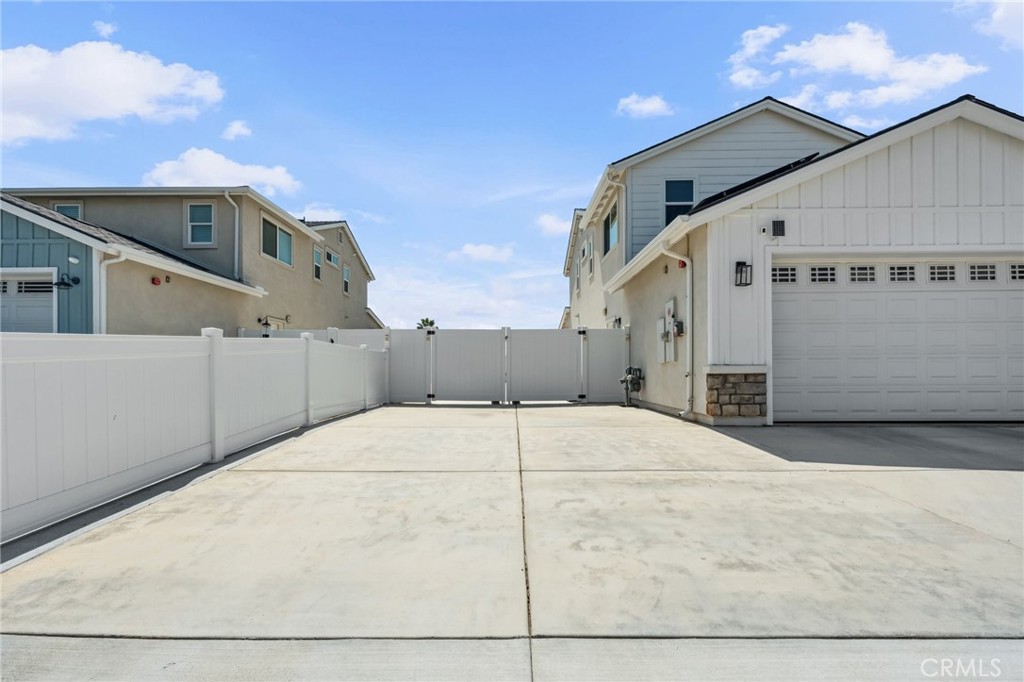 Yucaipa, California, 92399, United States, 4 Bedrooms Bedrooms, ,4 BathroomsBathrooms,Residential,For Sale,1847637
