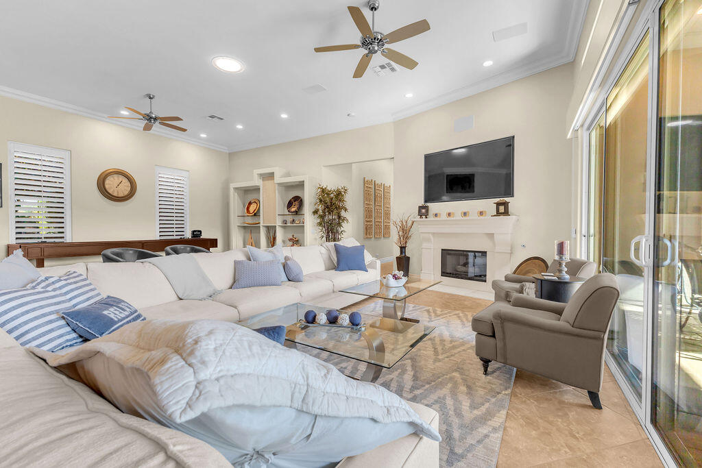 La Quinta, California, 92253, United States, 4 Bedrooms Bedrooms, ,2 BathroomsBathrooms,Residential,For Sale,1987635