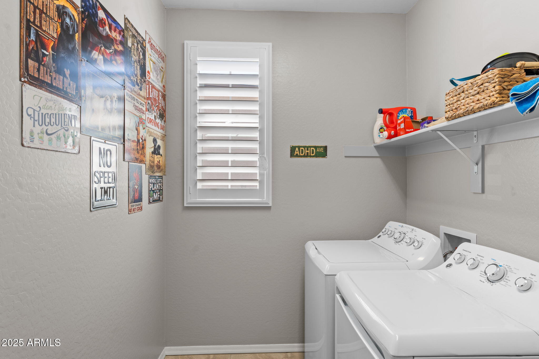 Prescott, Arizona, 86305, United States, 2 Bedrooms Bedrooms, ,2 BathroomsBathrooms,Residential,For Sale,1977514