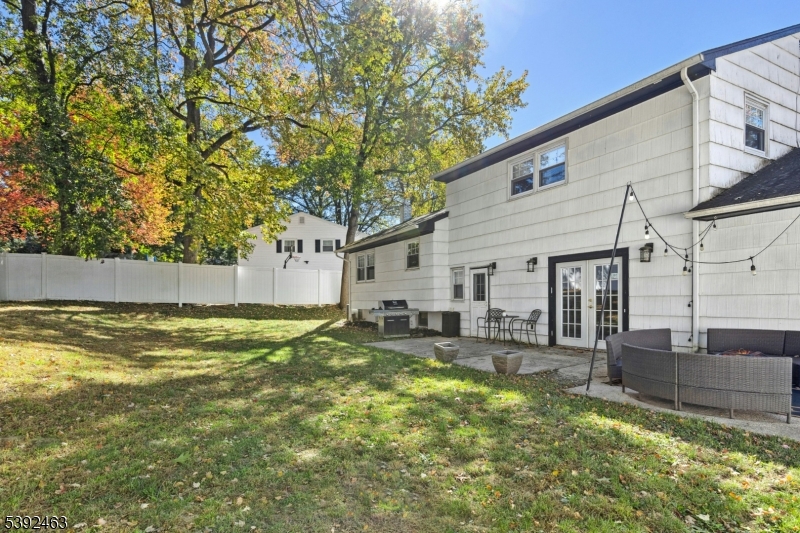 Plainfield City, New Jersey, 07062, United States, 3 Bedrooms Bedrooms, ,2 BathroomsBathrooms,Residential,For Sale,1968857