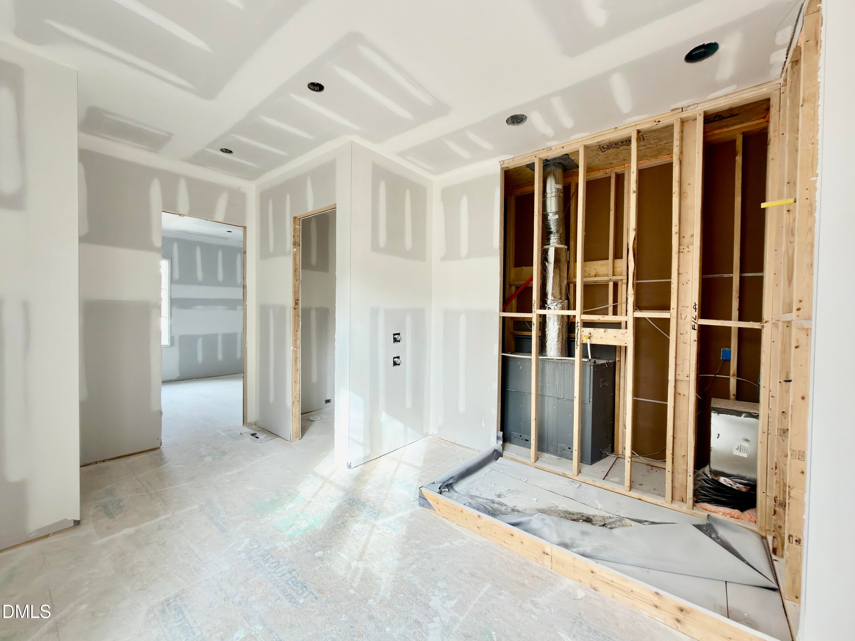 Raleigh, North Carolina, 27608, United States, 4 Bedrooms Bedrooms, ,6 BathroomsBathrooms,Residential,For Sale,1988275