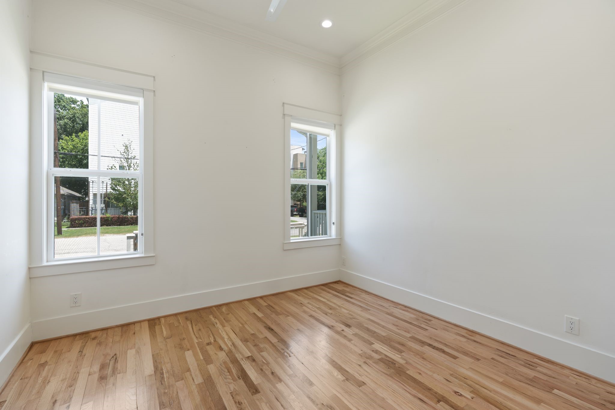  1303 Summer Street - 物件實景