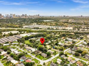 North Miami Beach, Florida, 33179, United States, 4 Bedrooms Bedrooms, ,2 BathroomsBathrooms,Residential,For Sale,1988572