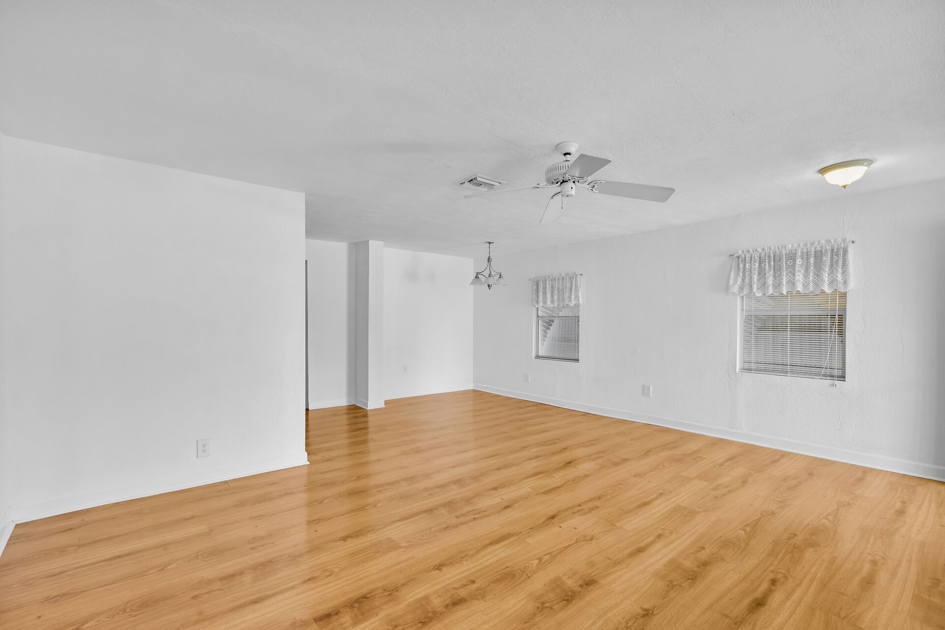  2804 Harris Ave - 物件實景