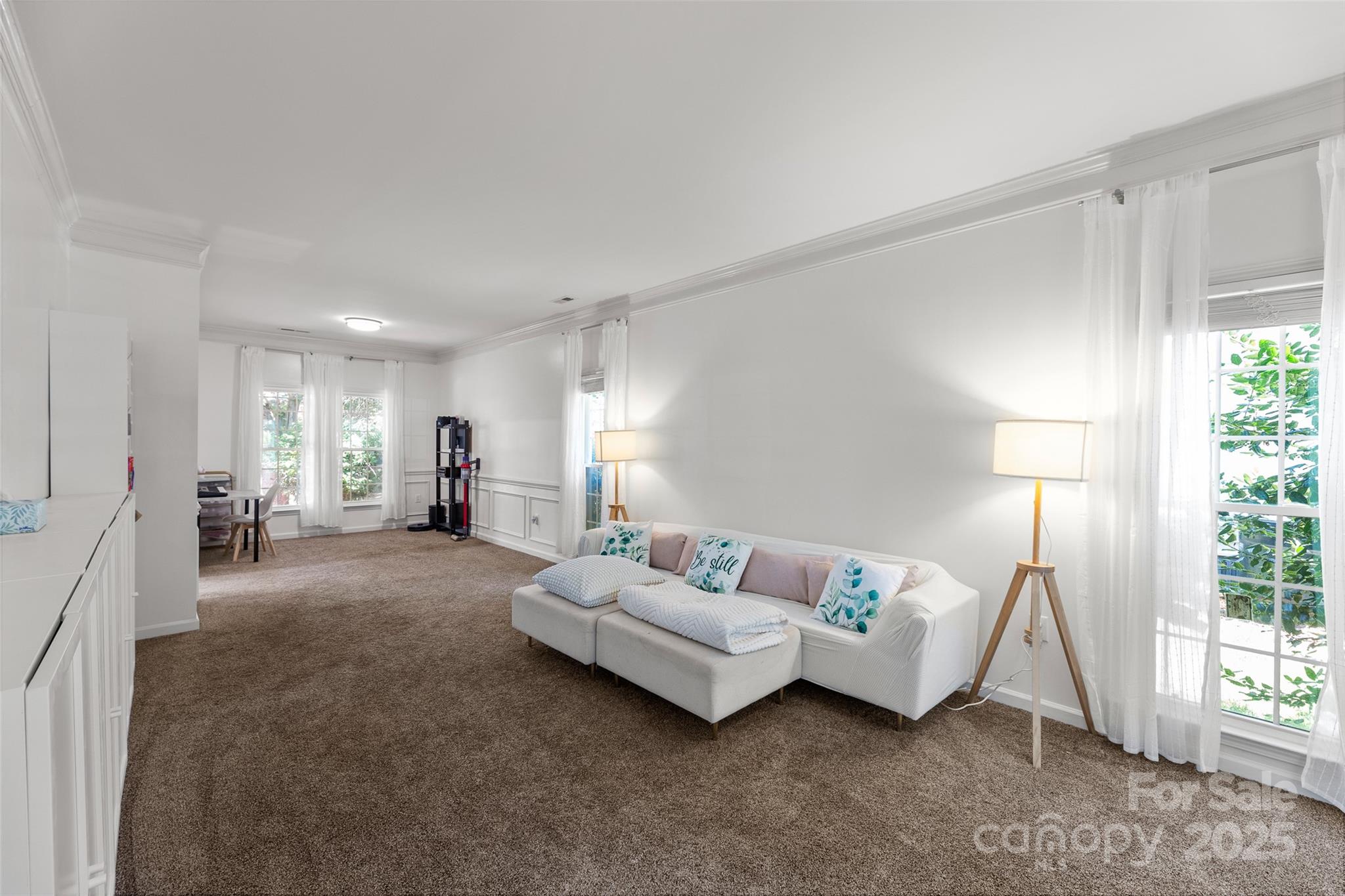 Huntersville, North Carolina, 28078, United States, 4 Bedrooms Bedrooms, ,3 BathroomsBathrooms,Residential,For Sale,1903778