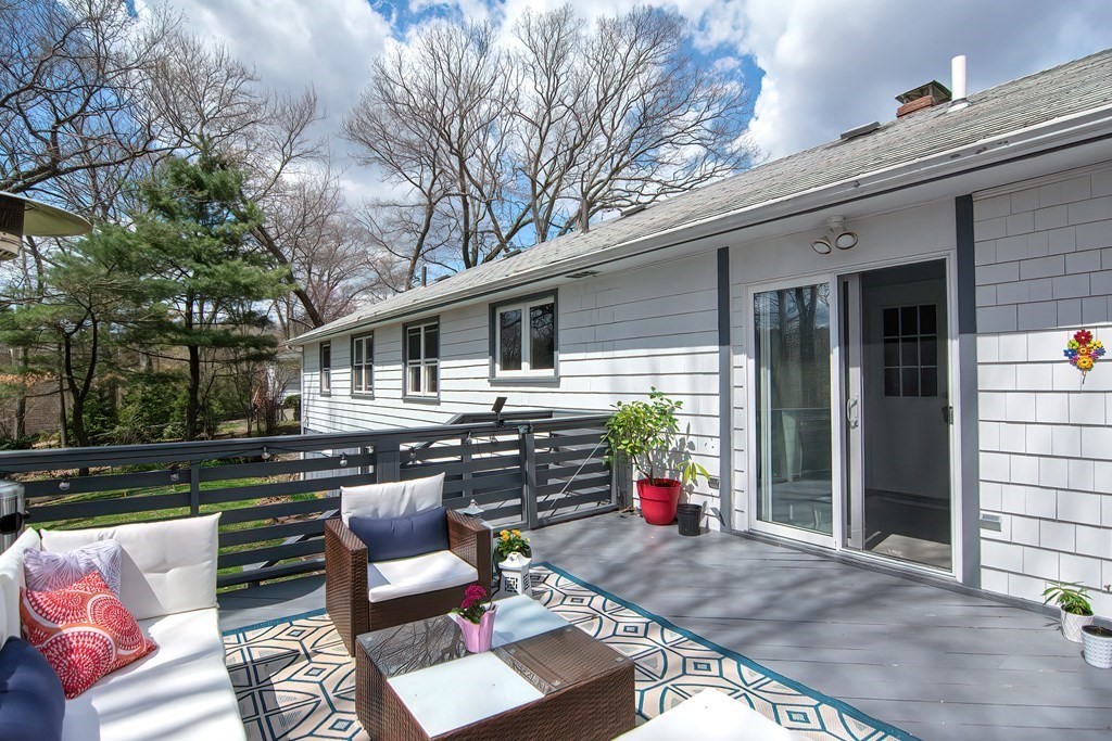 Dedham, Massachusetts, 02026, United States, 3 Bedrooms Bedrooms, ,2 BathroomsBathrooms,Residential,For Sale,1945023