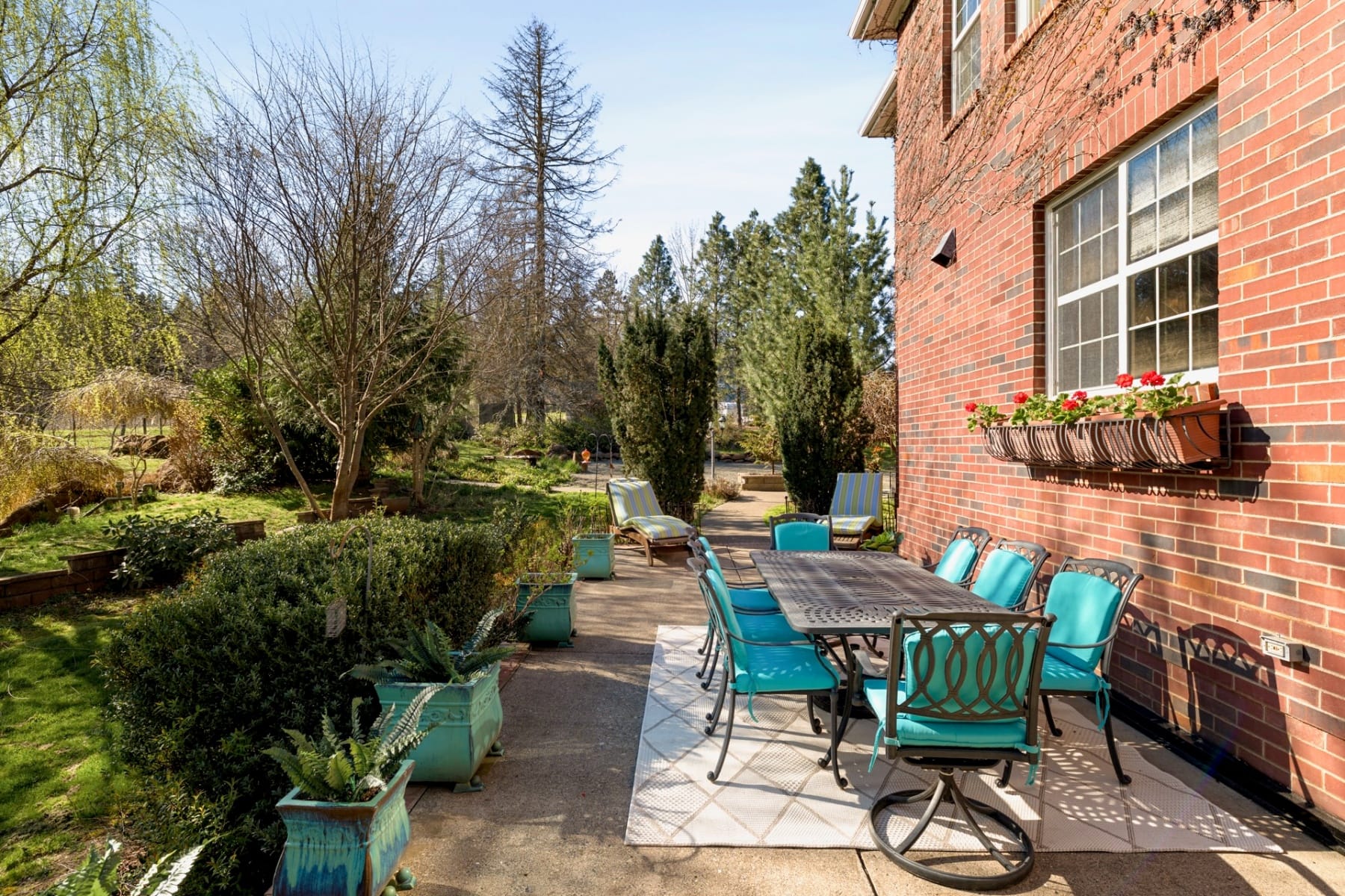  4050 SYLVESTER DR Hood River, OR 97031 - 物件實景