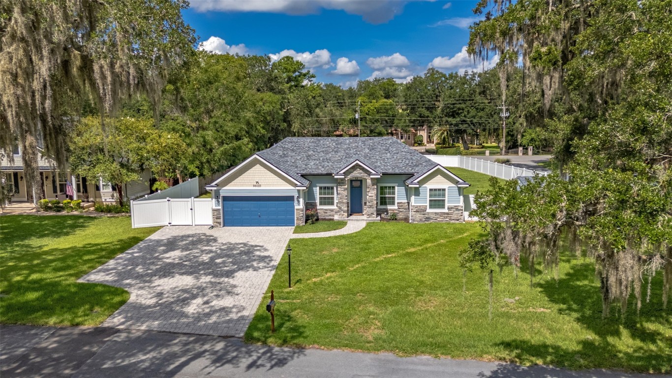 Fernandina Beach, Florida, 32034, United States, 3 Bedrooms Bedrooms, ,2 BathroomsBathrooms,Residential,For Sale,1916317
