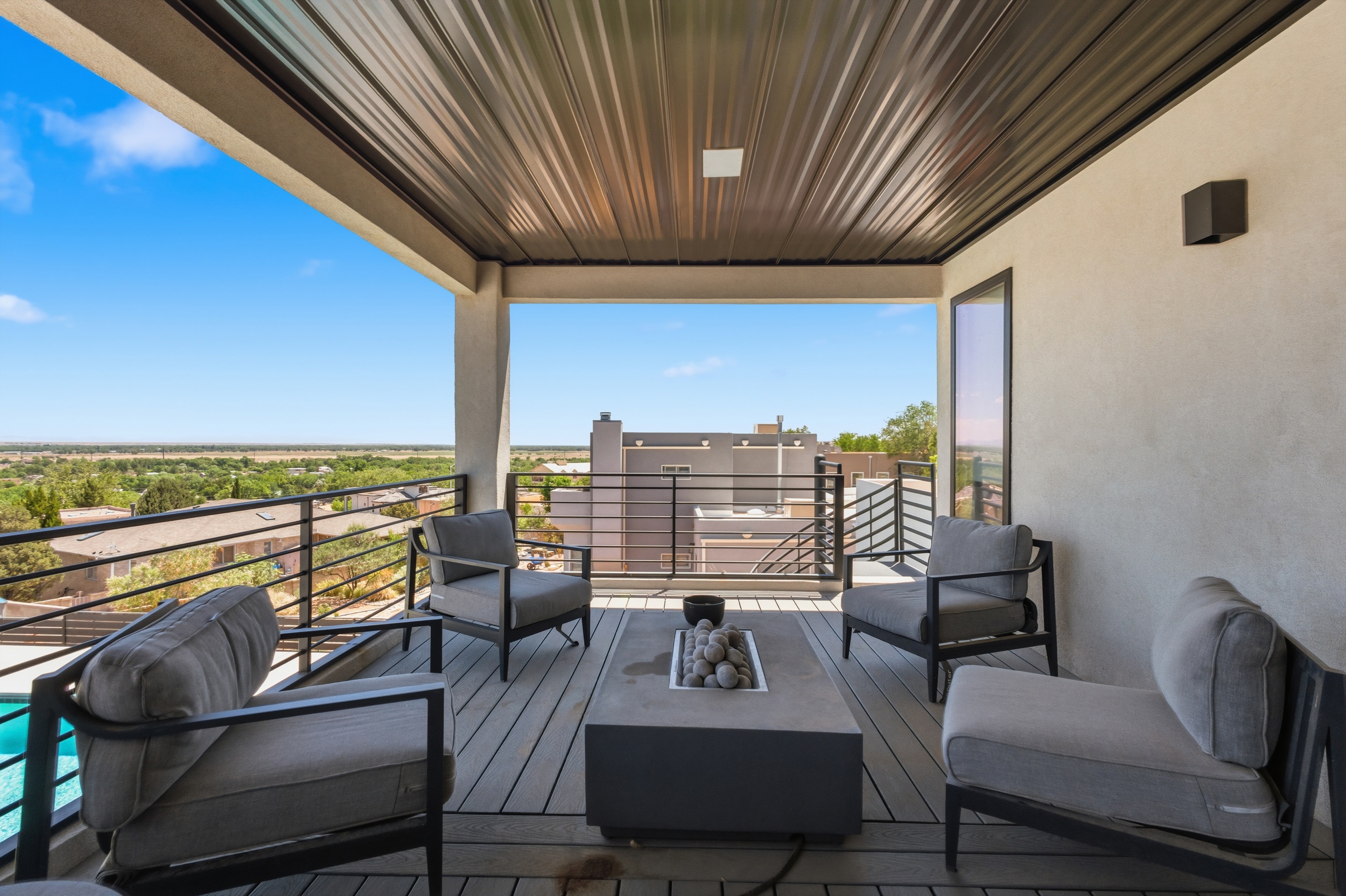 Los Lunas, New Mexico, 87031, United States, 3 Bedrooms Bedrooms, ,2 BathroomsBathrooms,Residential,For Sale,2048008