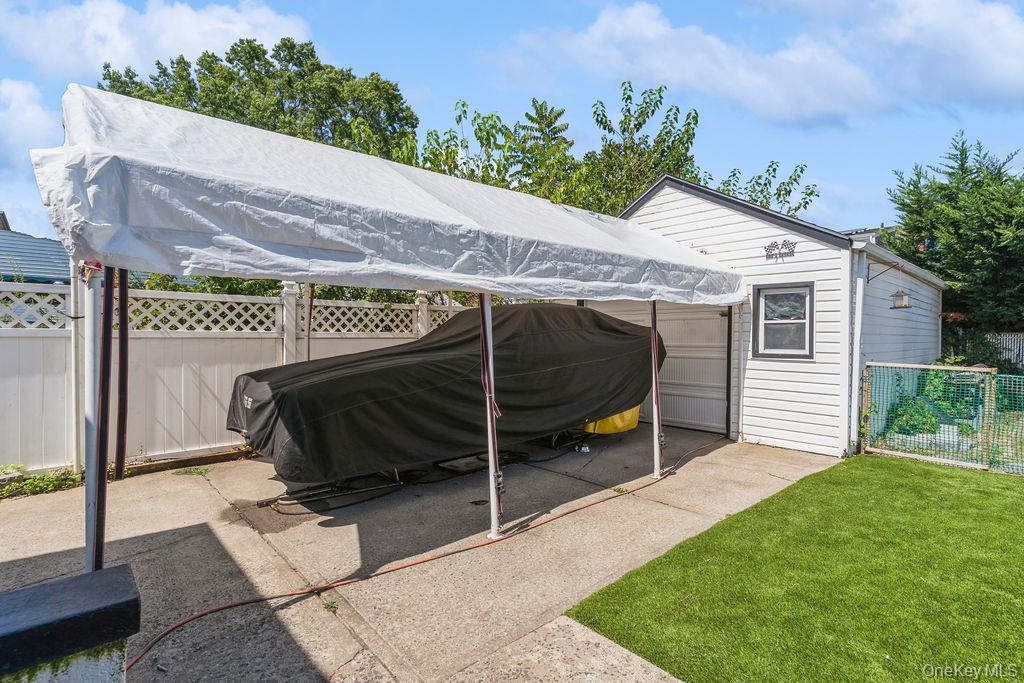 Elmont, New York, 11003, United States, 4 Bedrooms Bedrooms, ,1 BathroomBathrooms,Residential,For Sale,1938597