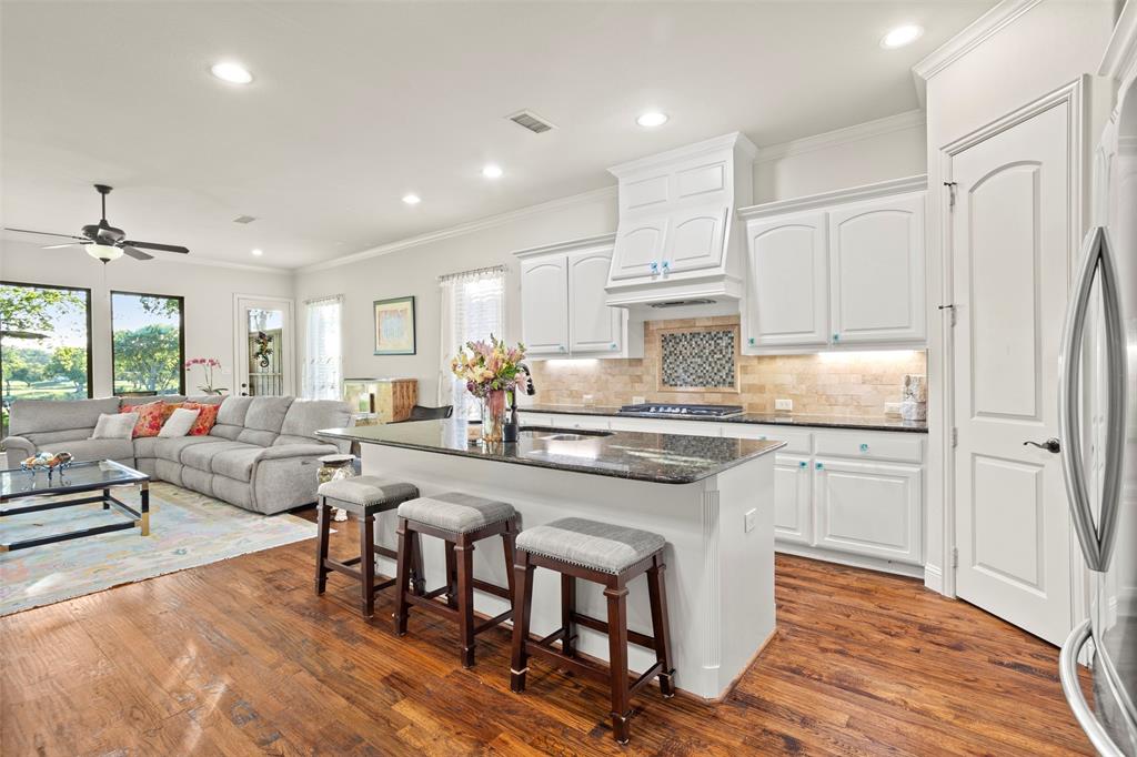 Garland, Texas, 75044, United States, 4 Bedrooms Bedrooms, ,3 BathroomsBathrooms,Residential,For Sale,1962973