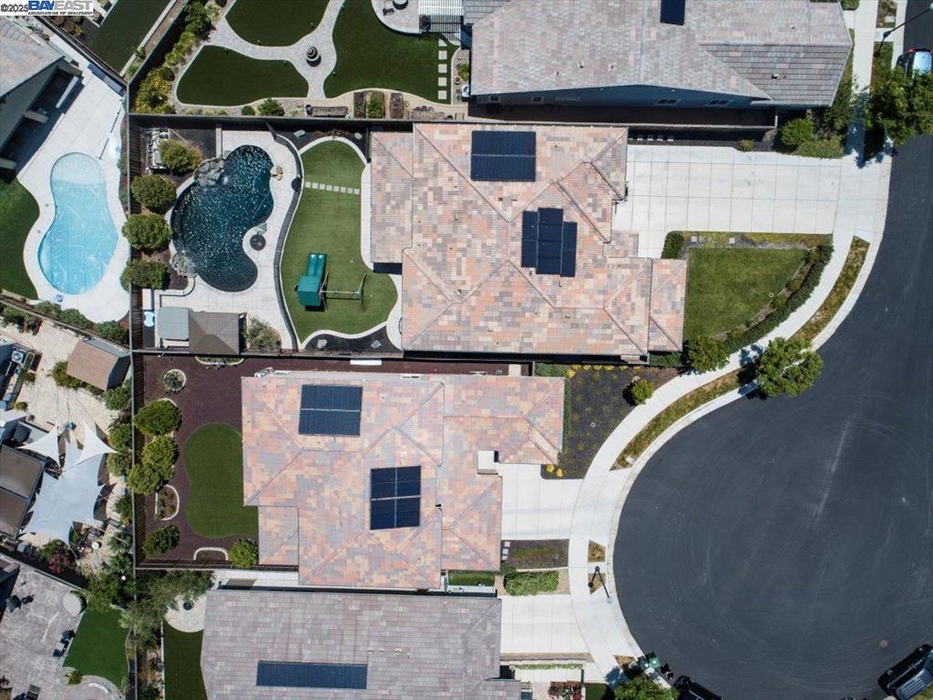 Tracy, California, 95377, United States, 5 Bedrooms Bedrooms, ,4 BathroomsBathrooms,Residential,For Sale,1943891