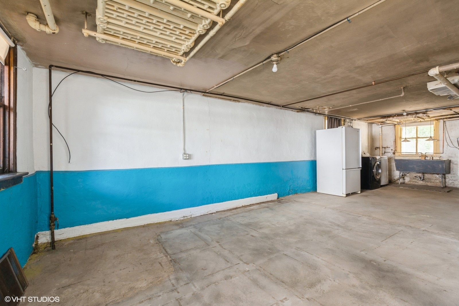 Chicago, Illinois, 60647, United States, 2 Bedrooms Bedrooms, ,1 BathroomBathrooms,Residential,For Sale,1885460