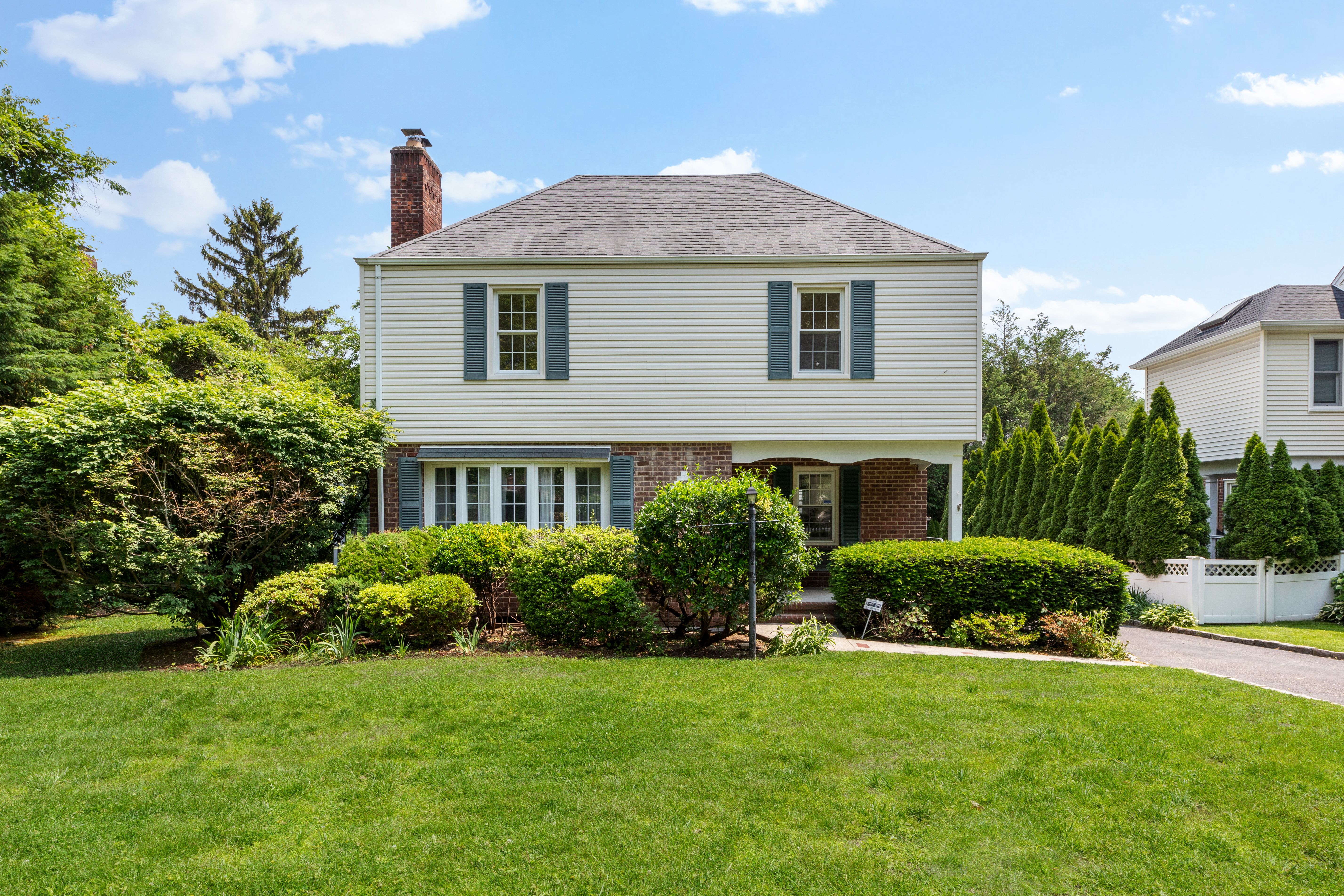 89 Clinch Avenue,Garden City, NY, 11530 