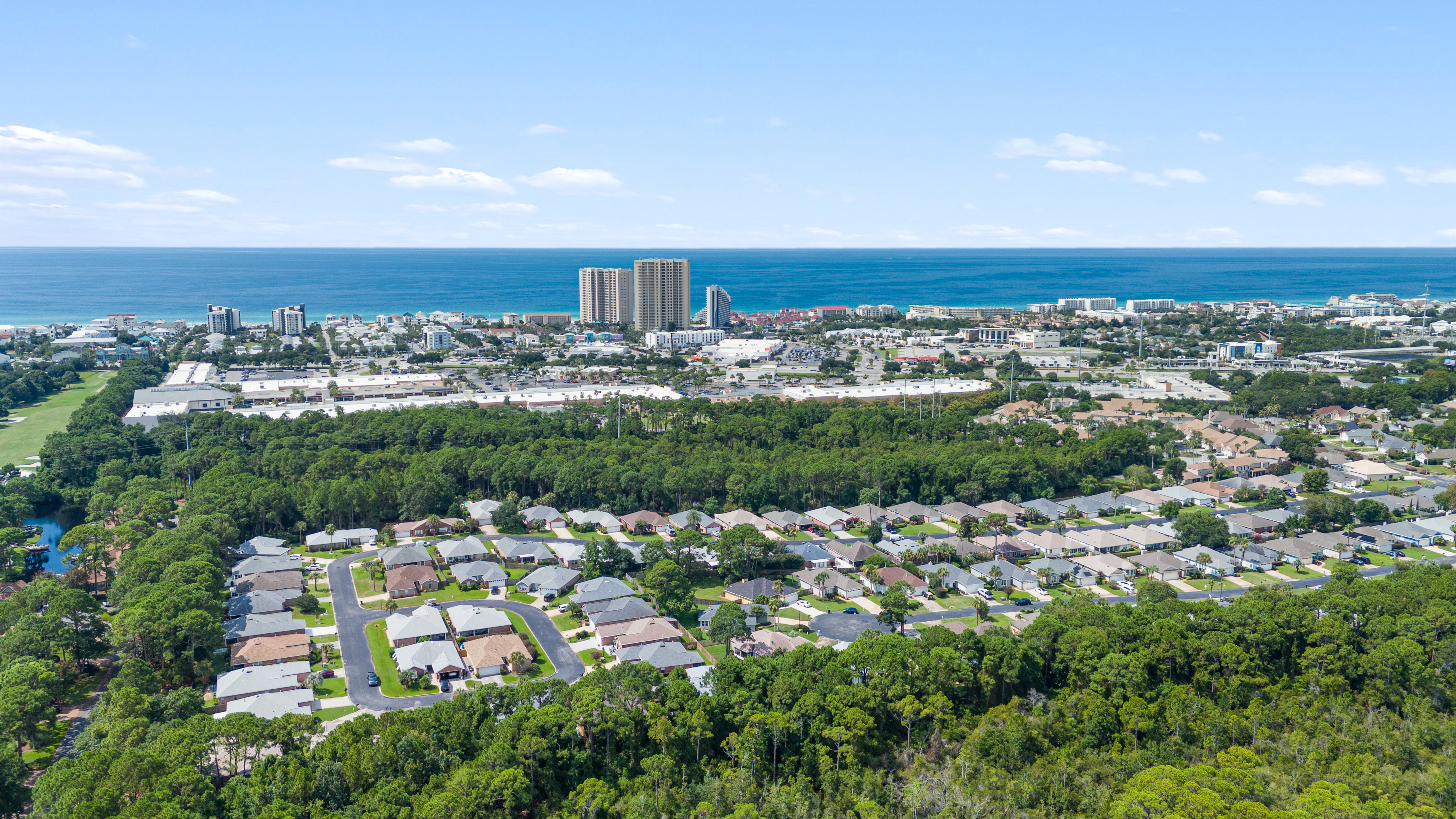  Spacious Coastal Home On Oversized Cul-de-Sac Lot - 物件實景