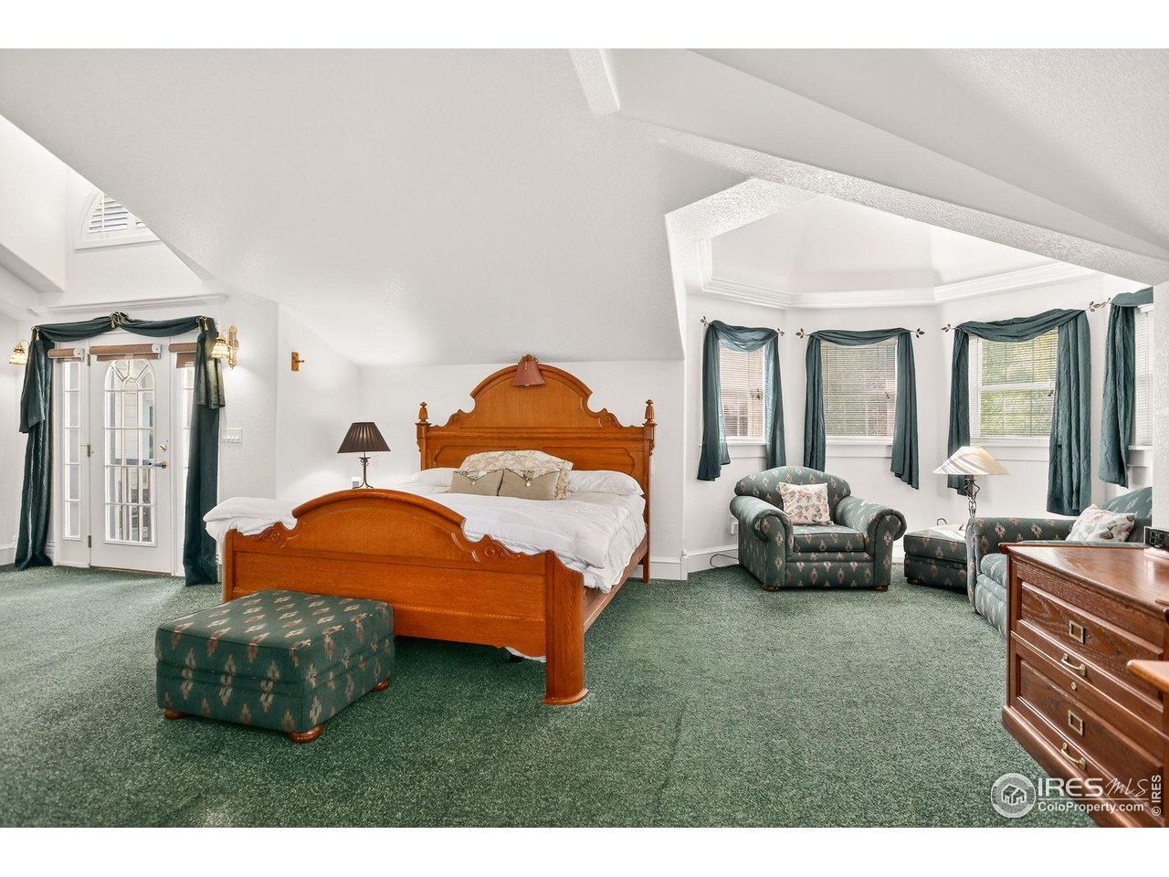 Lafayette, Colorado, 80026, United States, 5 Bedrooms Bedrooms, ,5 BathroomsBathrooms,Residential,For Sale,1991447