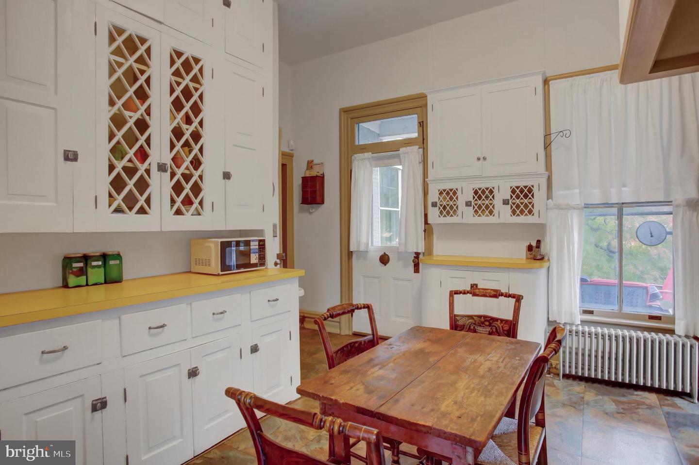144 W Main Street, Waynesboro, Pennsylvania, 17268, United States, 7 Bedrooms Bedrooms, ,4 BathroomsBathrooms,Residential,For Sale,144 W Main Street,1662574