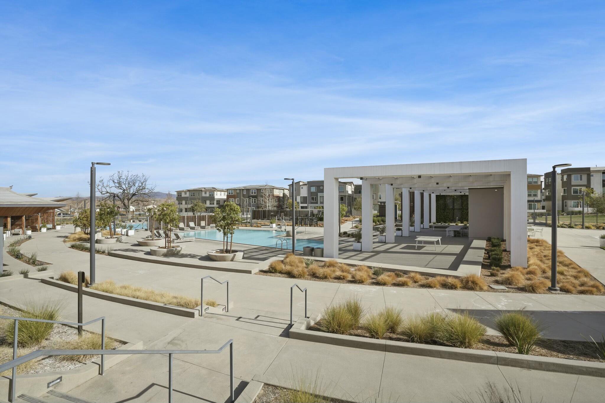 Valencia, California, 91381, United States, 3 Bedrooms Bedrooms, ,2 BathroomsBathrooms,Residential,For Sale,1921906