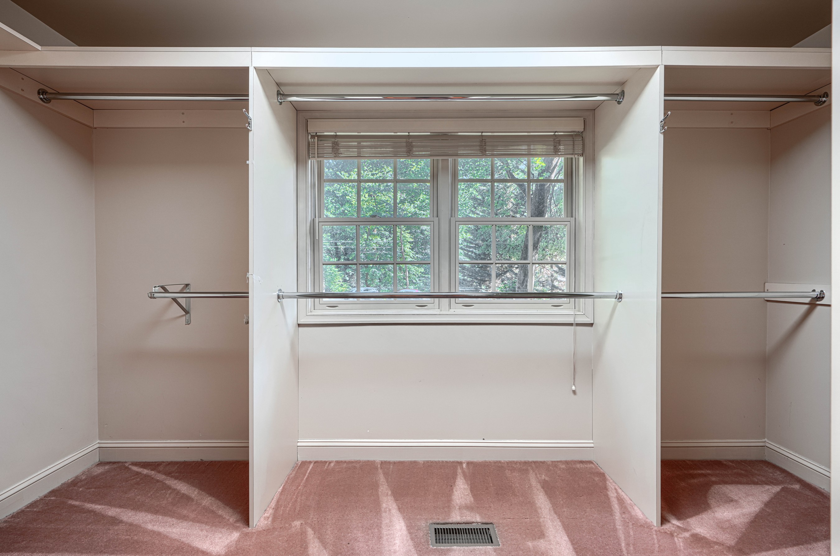  CAVES PARK - 物件實景