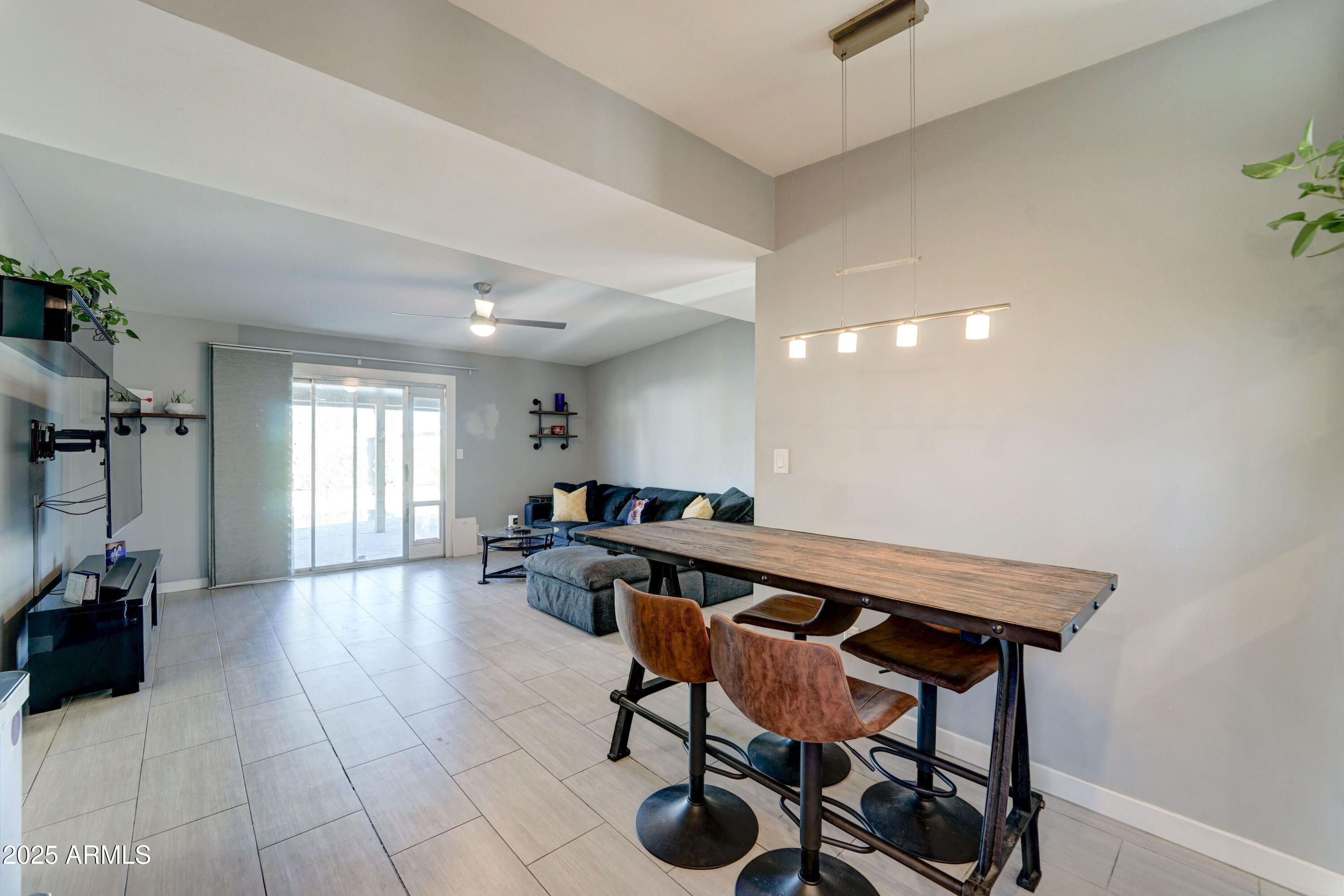 Phoenix, Arizona, 85028, United States, 4 Bedrooms Bedrooms, ,3 BathroomsBathrooms,Residential,For Sale,1989042