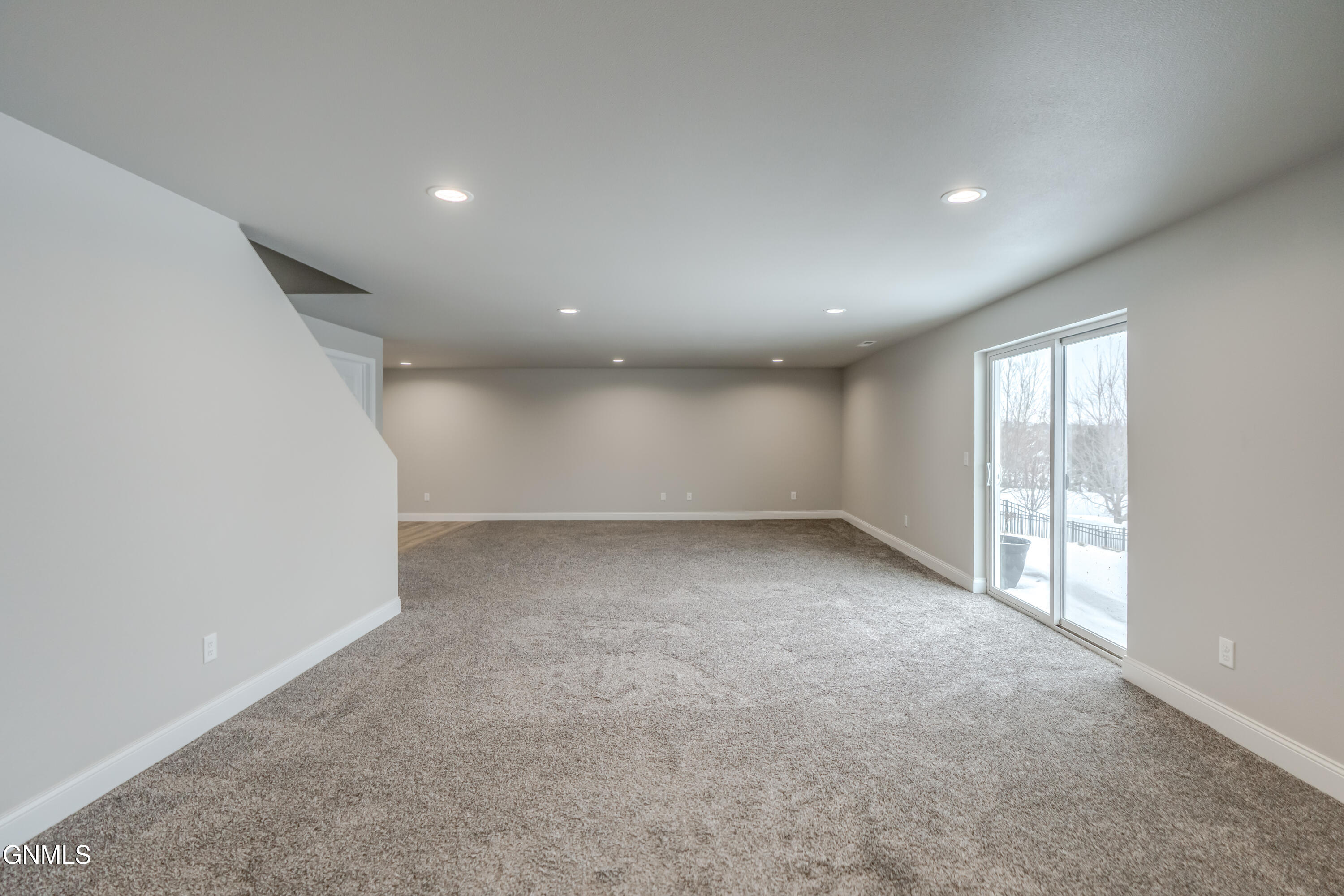 Bismarck, North Dakota, 58503, United States, 4 Bedrooms Bedrooms, ,3 BathroomsBathrooms,Residential,For Sale,2035327