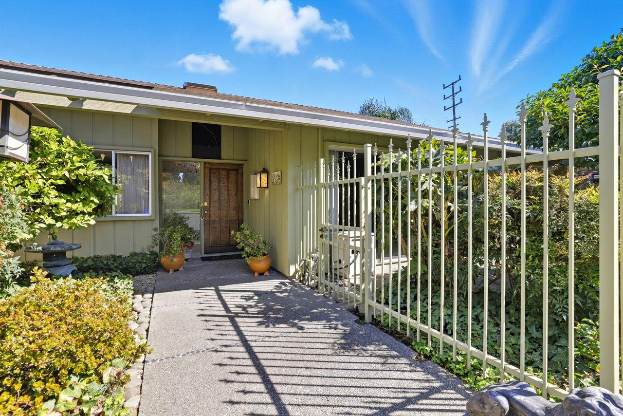 Sacramento, California, 95825, United States, 3 Bedrooms Bedrooms, ,2 BathroomsBathrooms,Residential,For Sale,1964772