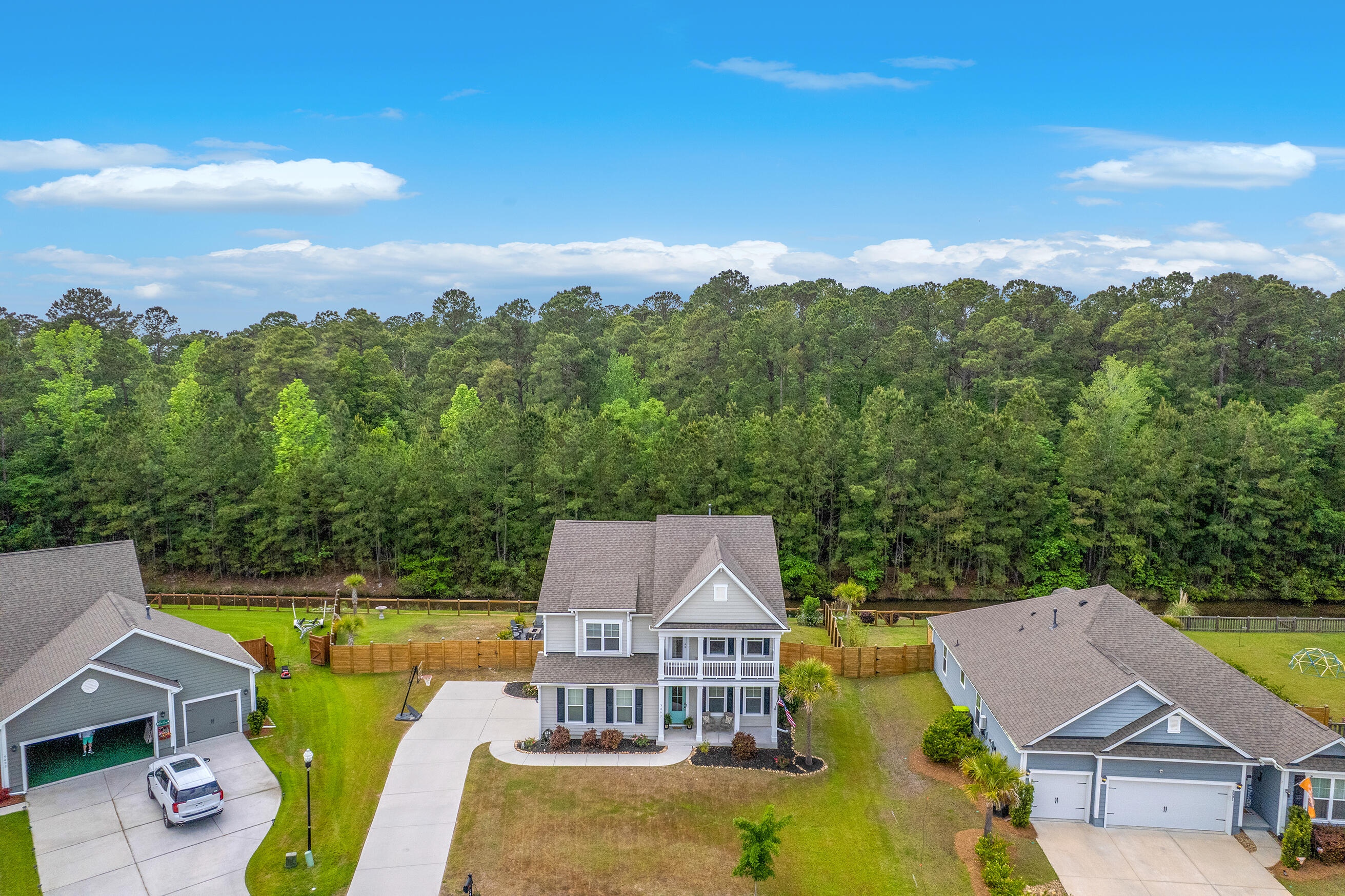 Summerville, South Carolina, 29483, United States, 4 Bedrooms Bedrooms, ,3 BathroomsBathrooms,Residential,For Sale,1928541