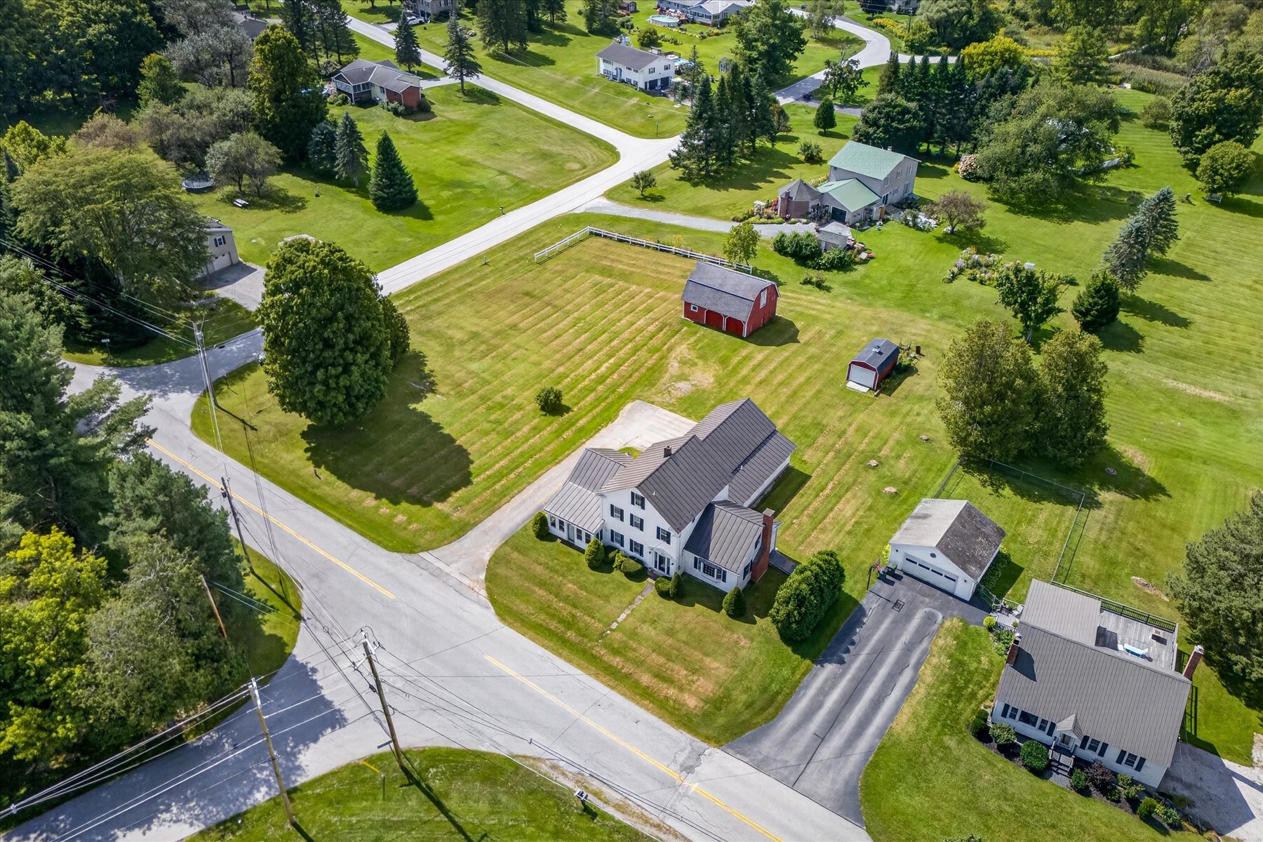  2279 North Grove Street - 物件實景