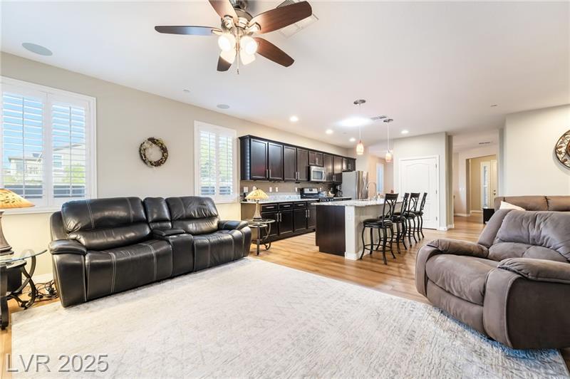 Henderson, Nevada, 89011, United States, 3 Bedrooms Bedrooms, ,2 BathroomsBathrooms,Residential,For Sale,1985669