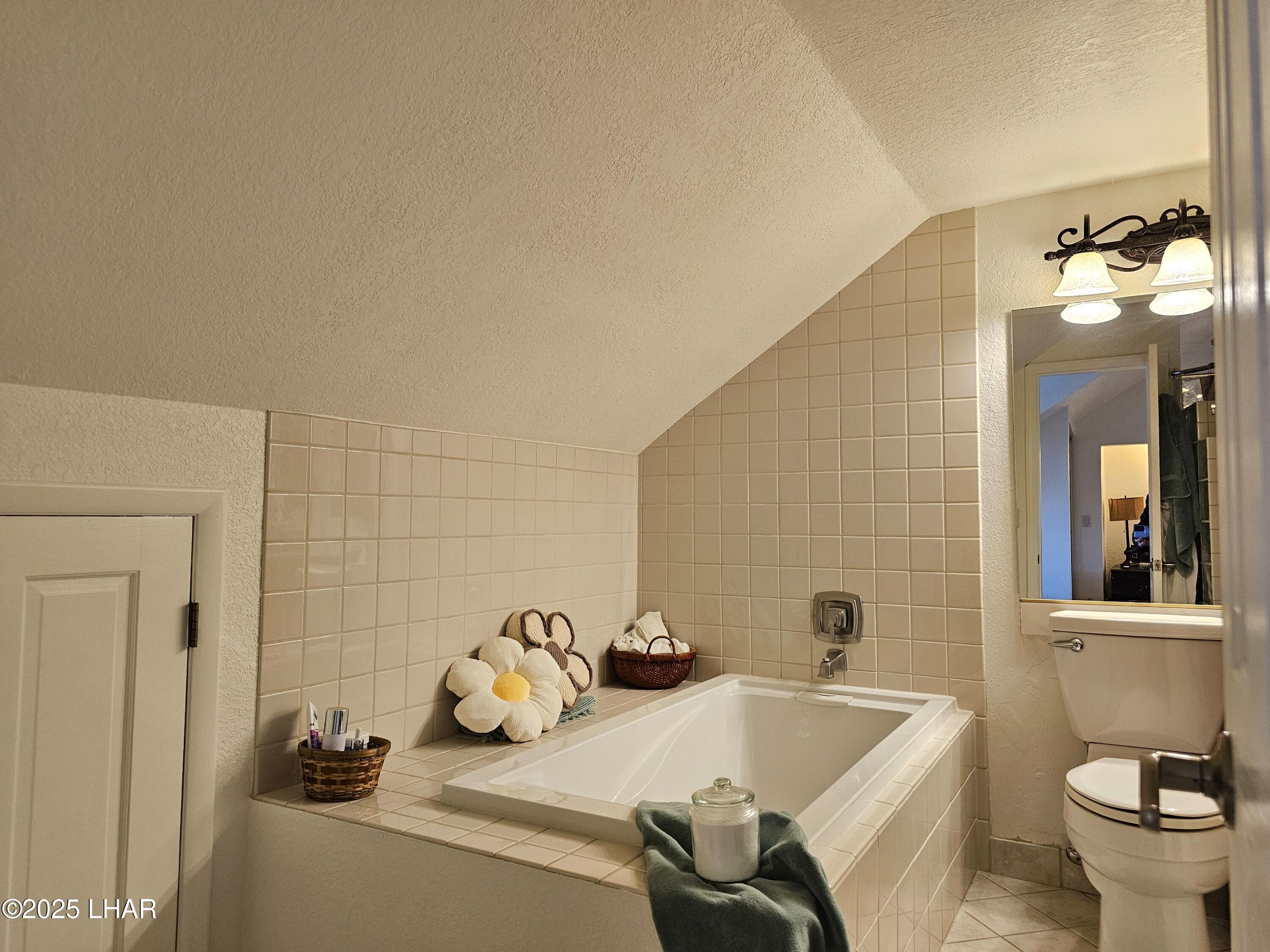 Lake Havasu City, Arizona, 86403, United States, 2 Bedrooms Bedrooms, ,3 BathroomsBathrooms,Residential,For Sale,2001999