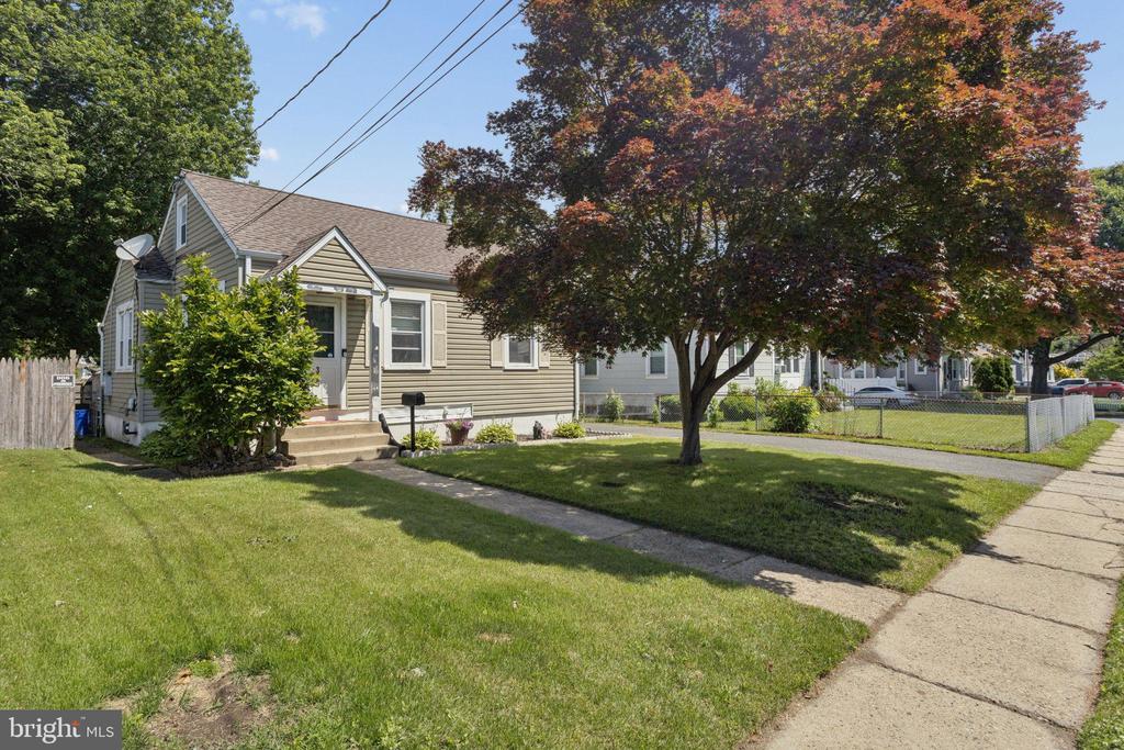 Browning Rd, Bellmawr, NJ 08031