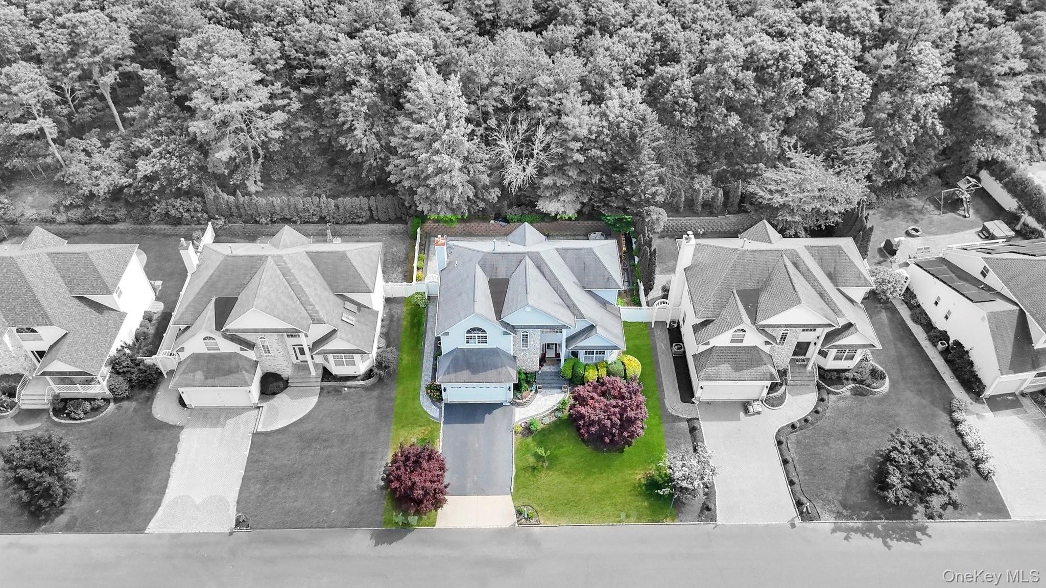Peachtree Ct, Holtsville, NY 11742 #1