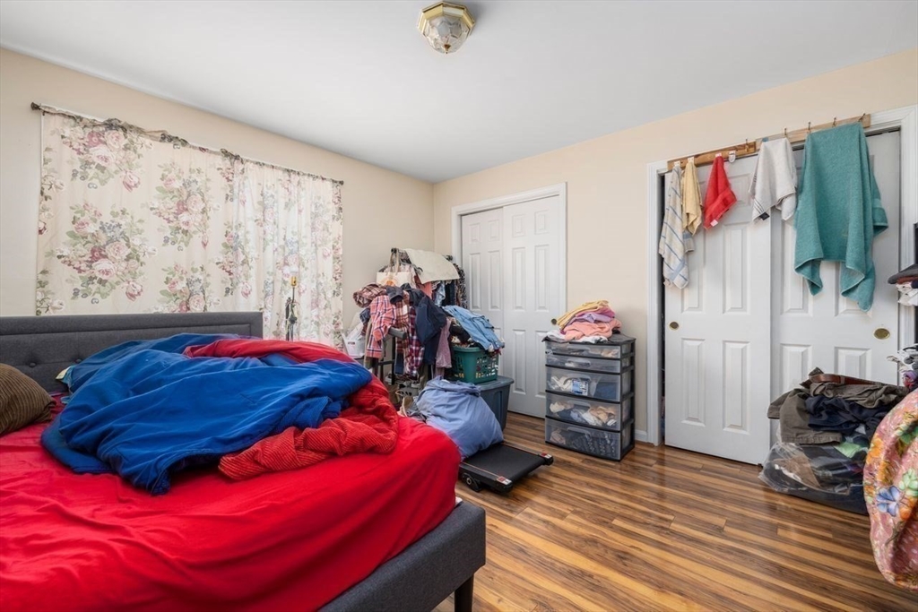 Providence, Rhode Island, 02920, United States, 6 Bedrooms Bedrooms, ,2 BathroomsBathrooms,Residential,For Sale,1997016