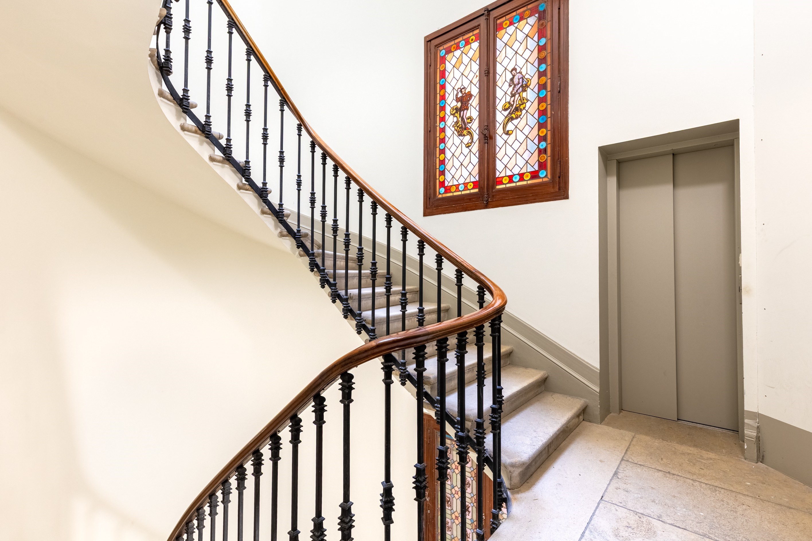  BORDEAUX HISTORIC CENTRE – EXCEPTIONAL APARTMENT – 126 M² - LIFT – 2 BEDROOMS - 物件實景