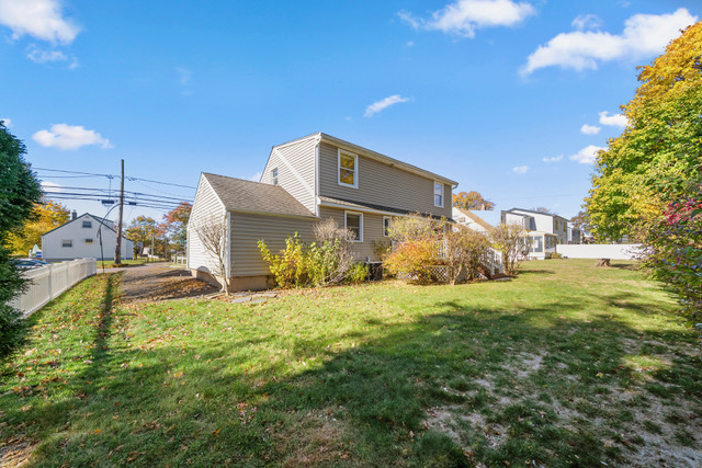 Fair Lawn, New Jersey, 07410, United States, 4 Bedrooms Bedrooms, ,2 BathroomsBathrooms,Residential,For Sale,1992454