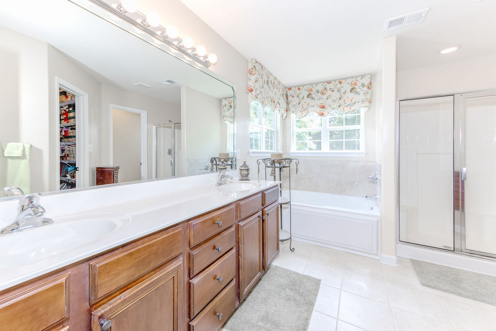 Chesapeake, Virginia, 23322, United States, 6 Bedrooms Bedrooms, ,3 BathroomsBathrooms,Residential,For Sale,1927951