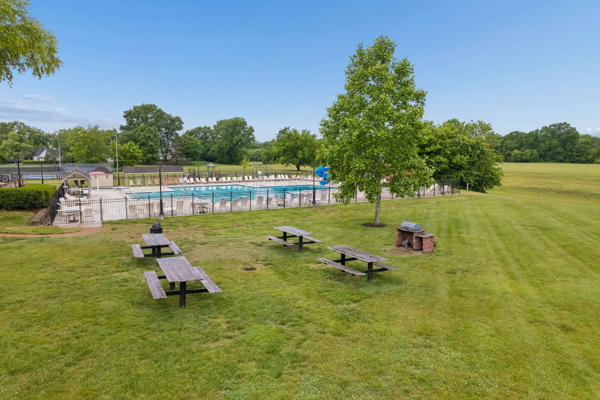 141 Cottonwood Dr, Franklin, TN, 37069 - 物件實景