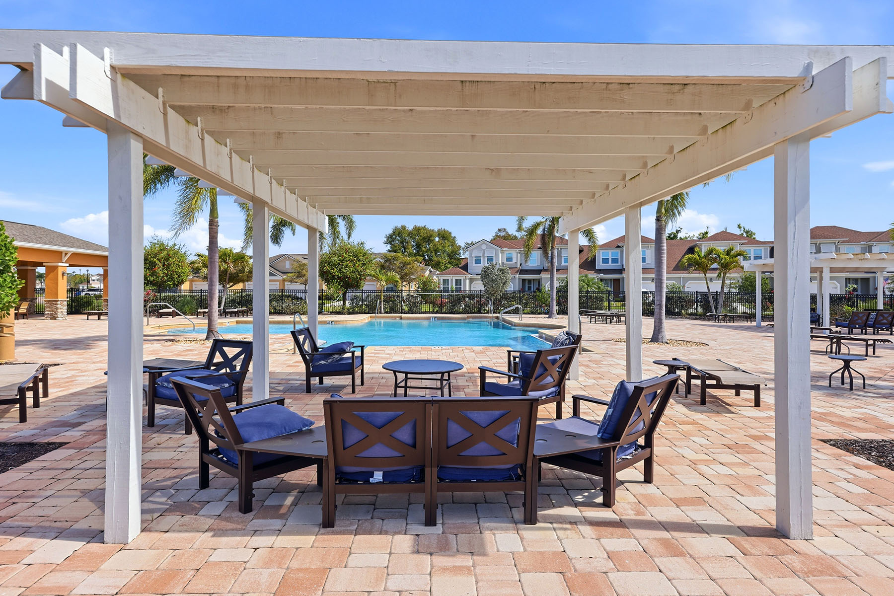  ENCLAVE/FRST LAKES - 物件實景