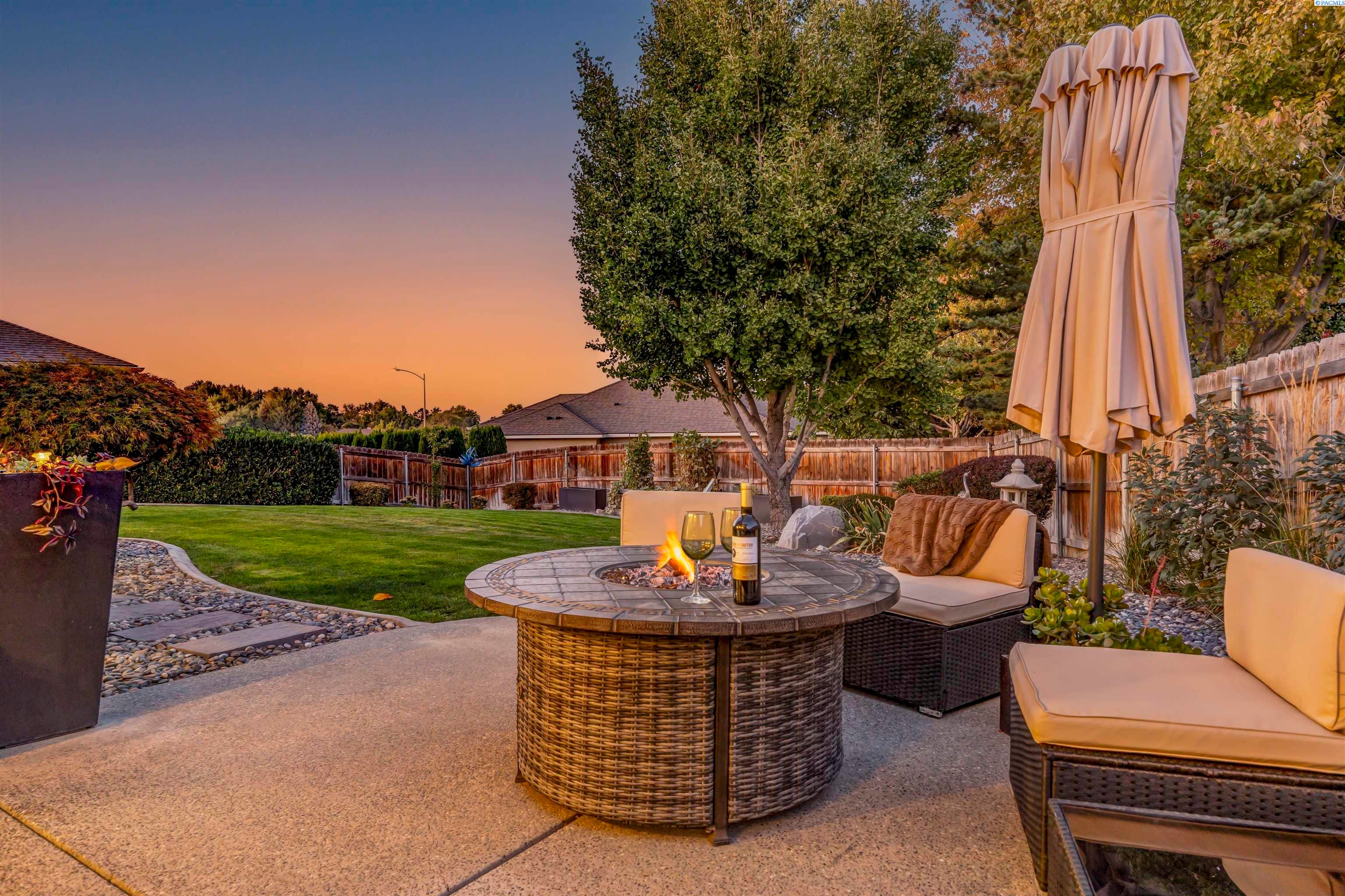 Kennewick, Washington, 99337, United States, 3 Bedrooms Bedrooms, ,3 BathroomsBathrooms,Residential,For Sale,1981093