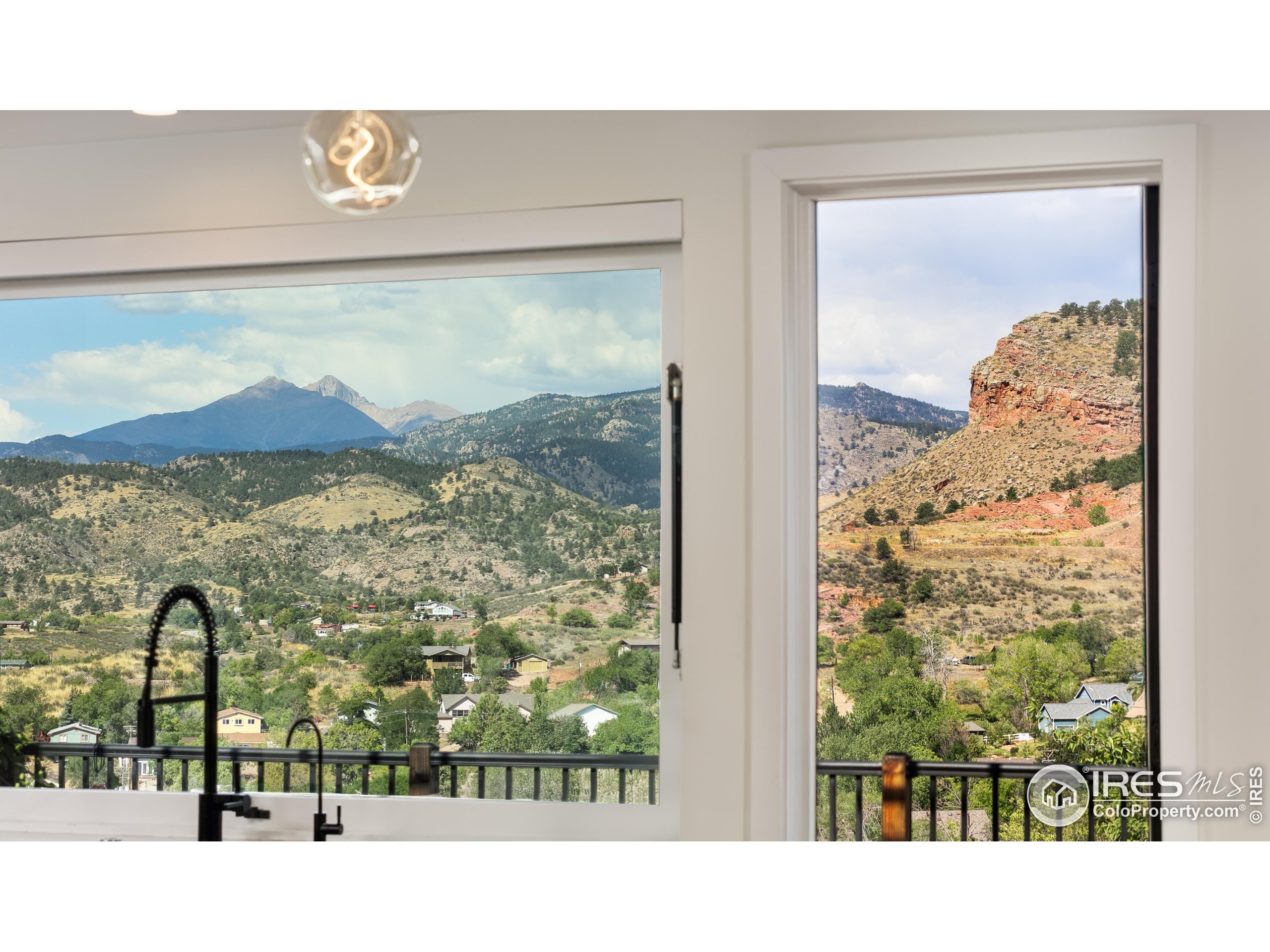 Lyons, Colorado, 80540, United States, 4 Bedrooms Bedrooms, ,2 BathroomsBathrooms,Residential,For Sale,1926189