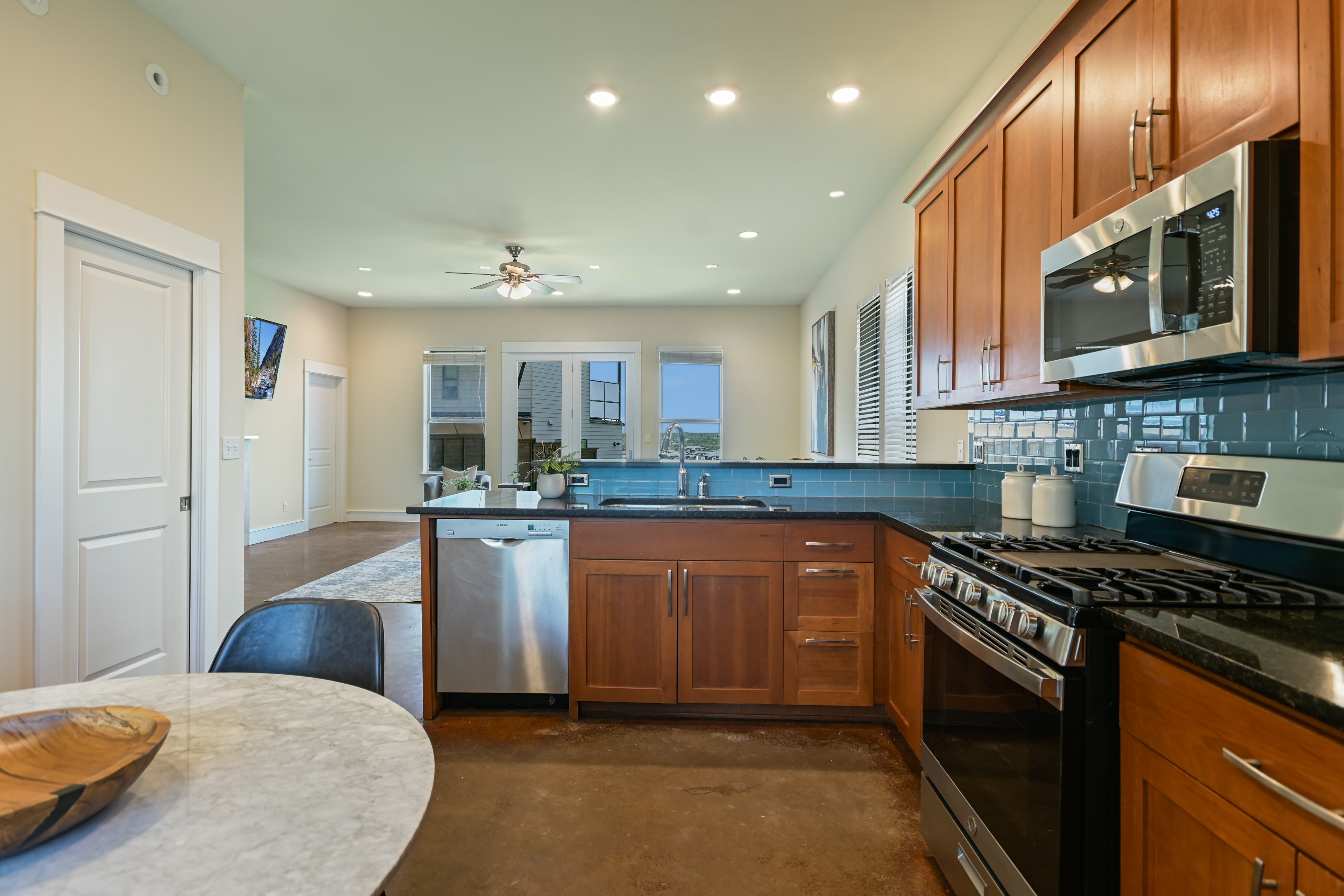  8500 Red Willow Drive Unit A , Austin, TX 78736 - 物件實景