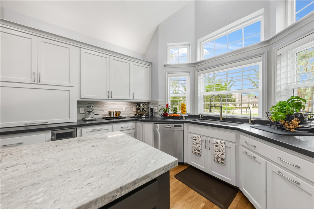 College Station, Texas, 77845, United States, 4 Bedrooms Bedrooms, ,4 BathroomsBathrooms,Residential,For Sale,1935327