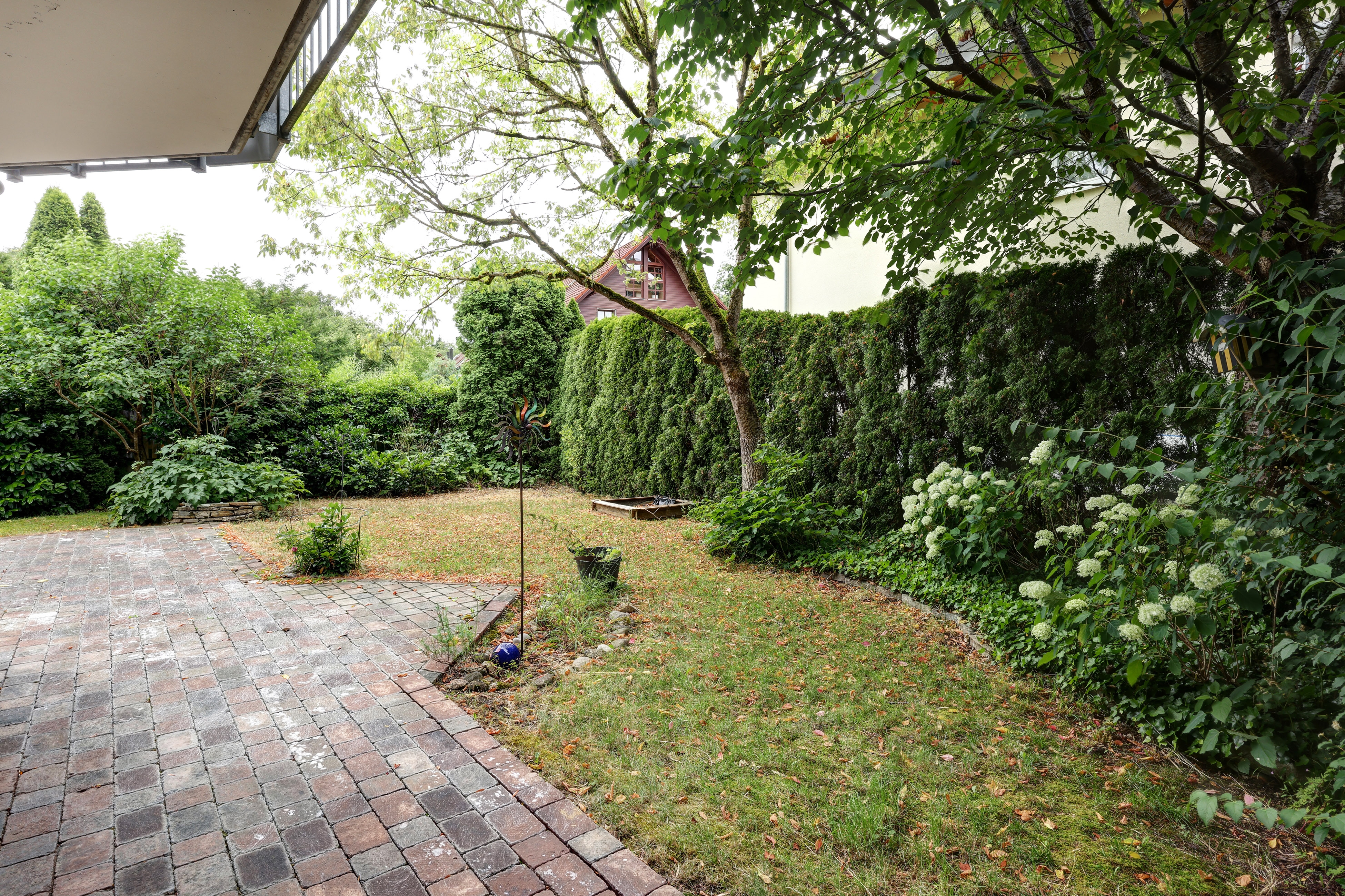  Ideale 4-Zimmer-Stadtwohnung mit viel Platz, Privatgarten und Sonnenterrasse - 物件實景